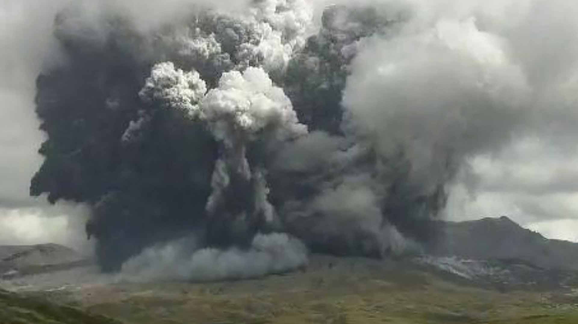Image for the title: Volcano erupts on isle in Japan's southwest 