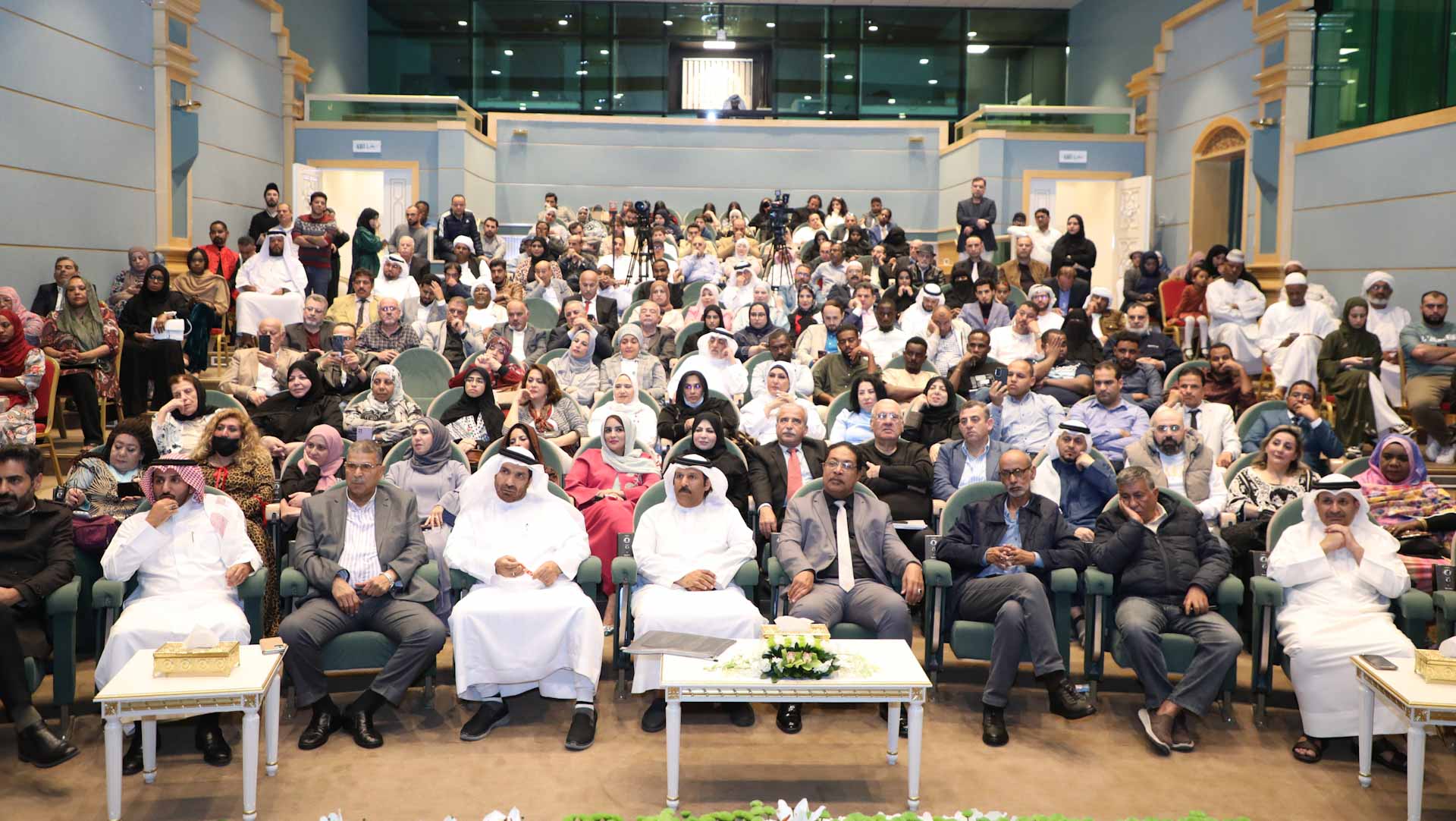 صورة بعنوان: إبداعات شعرية في ختام "الشارقة للشعر العربي" 