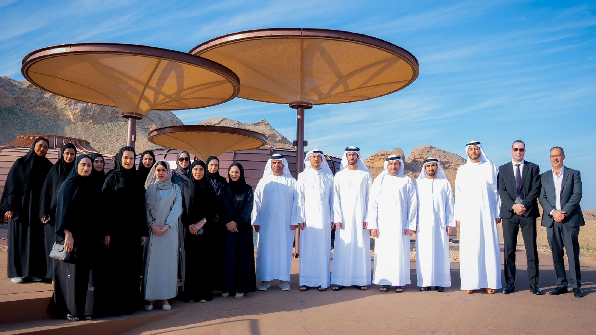 صورة بعنوان: مطار الشارقة يحقق رقماً قياسياً باستقبال 15.3 مليون مسافر في 2023 