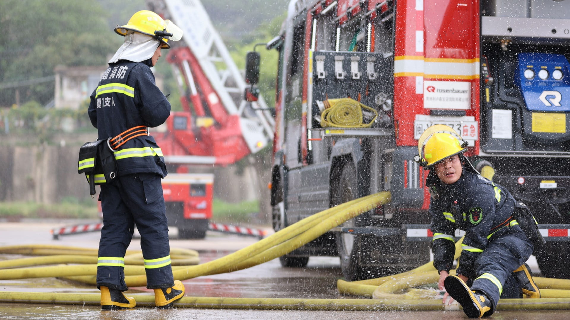 صورة بعنوان: مقتل 13 شخصاً في حريق بمدرسة وسط الصين 