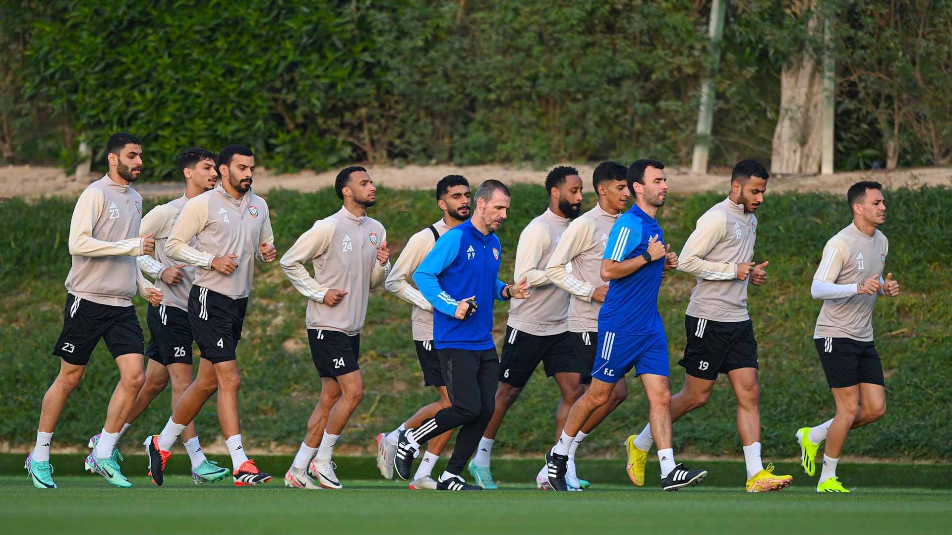 صورة بعنوان: منتخبنا الوطني يجري تدريبه الرئيسي غداً استعداداً لمباراة إيران 