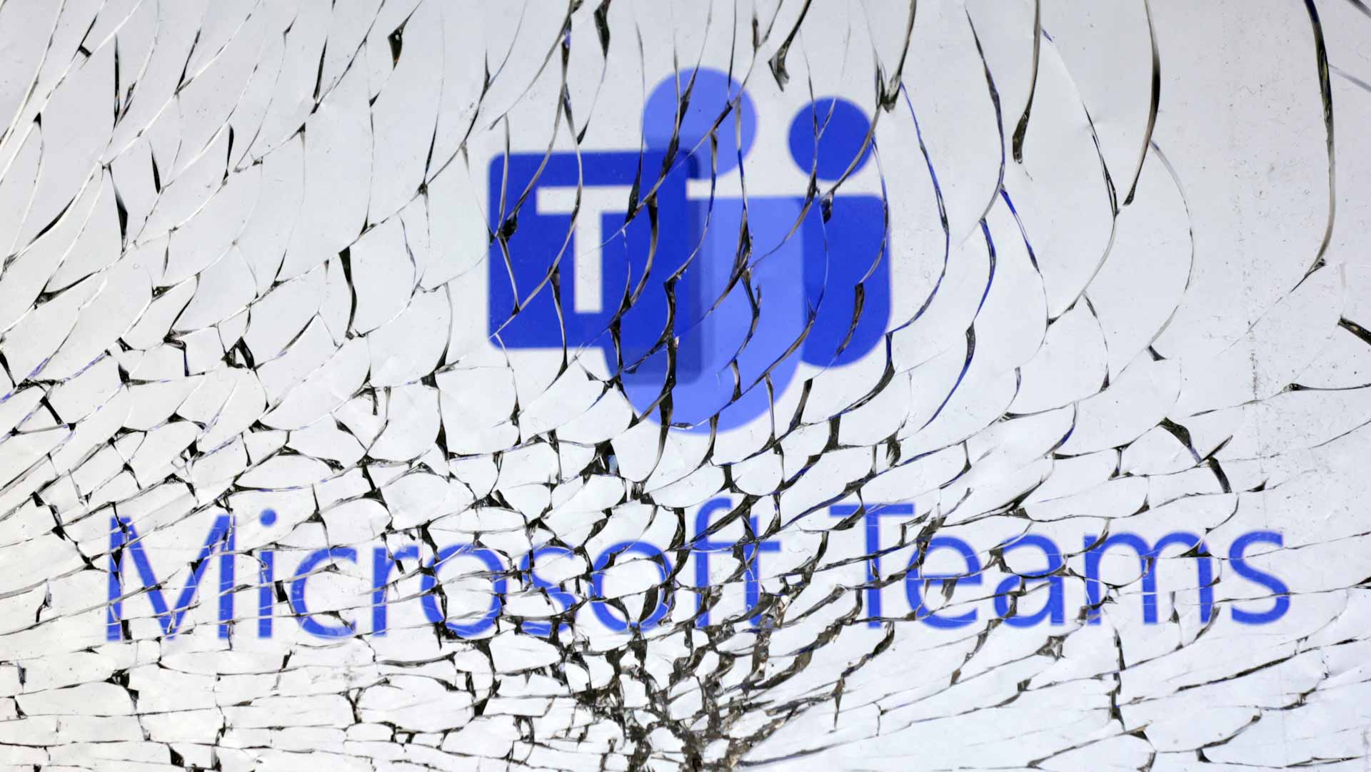 صورة بعنوان: "مايكروسوفت تيمز" يعود للعمل بعد تعطل خدماته 