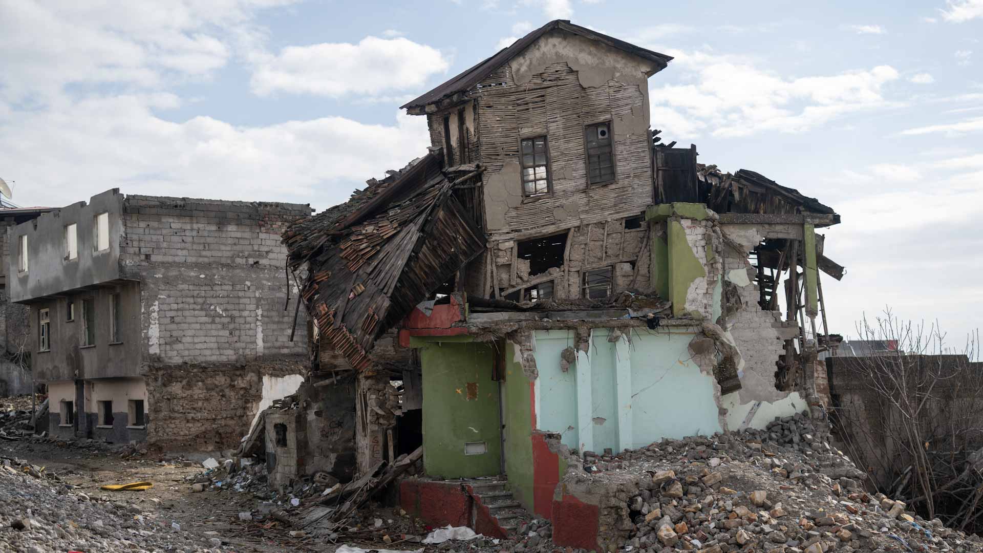 Image for the title: Ancient Antioch turns into container city year after quake 