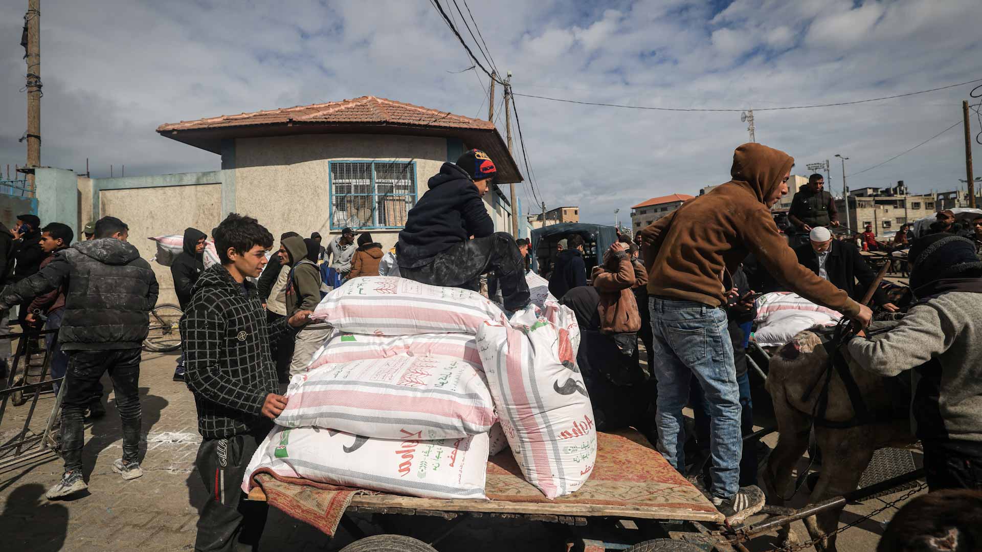 Image for the title: Israeli protesters block aid trucks into war-torn Gaza 