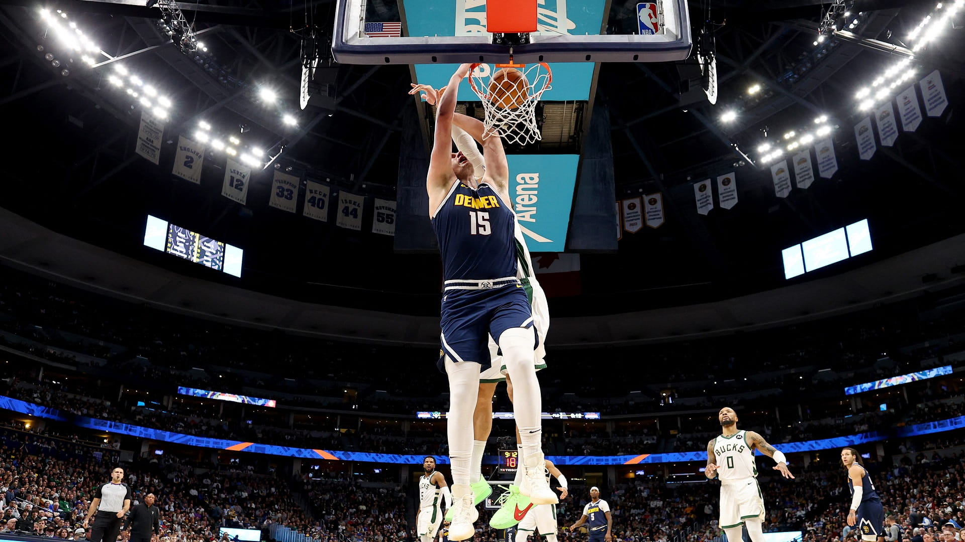 صورة بعنوان: يوكيتش يقود ناجتس للفوز على ميلووكي بكس في السلة الأميركية 