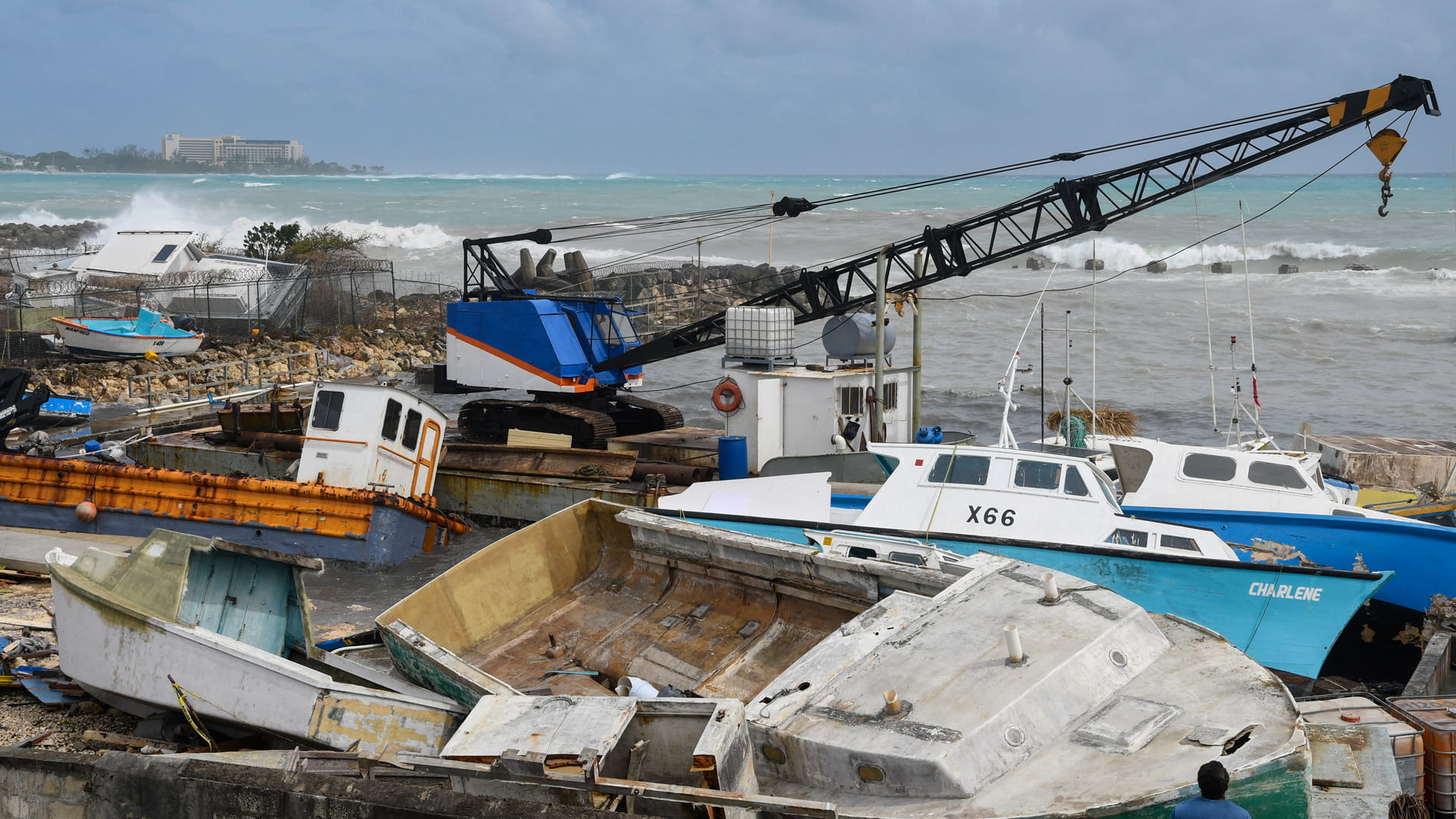 صورة بعنوان: بفئته الخامسة..بيريل يصبح إعصاراً كارثياً ويحيل بربادوس لكومة ركام 