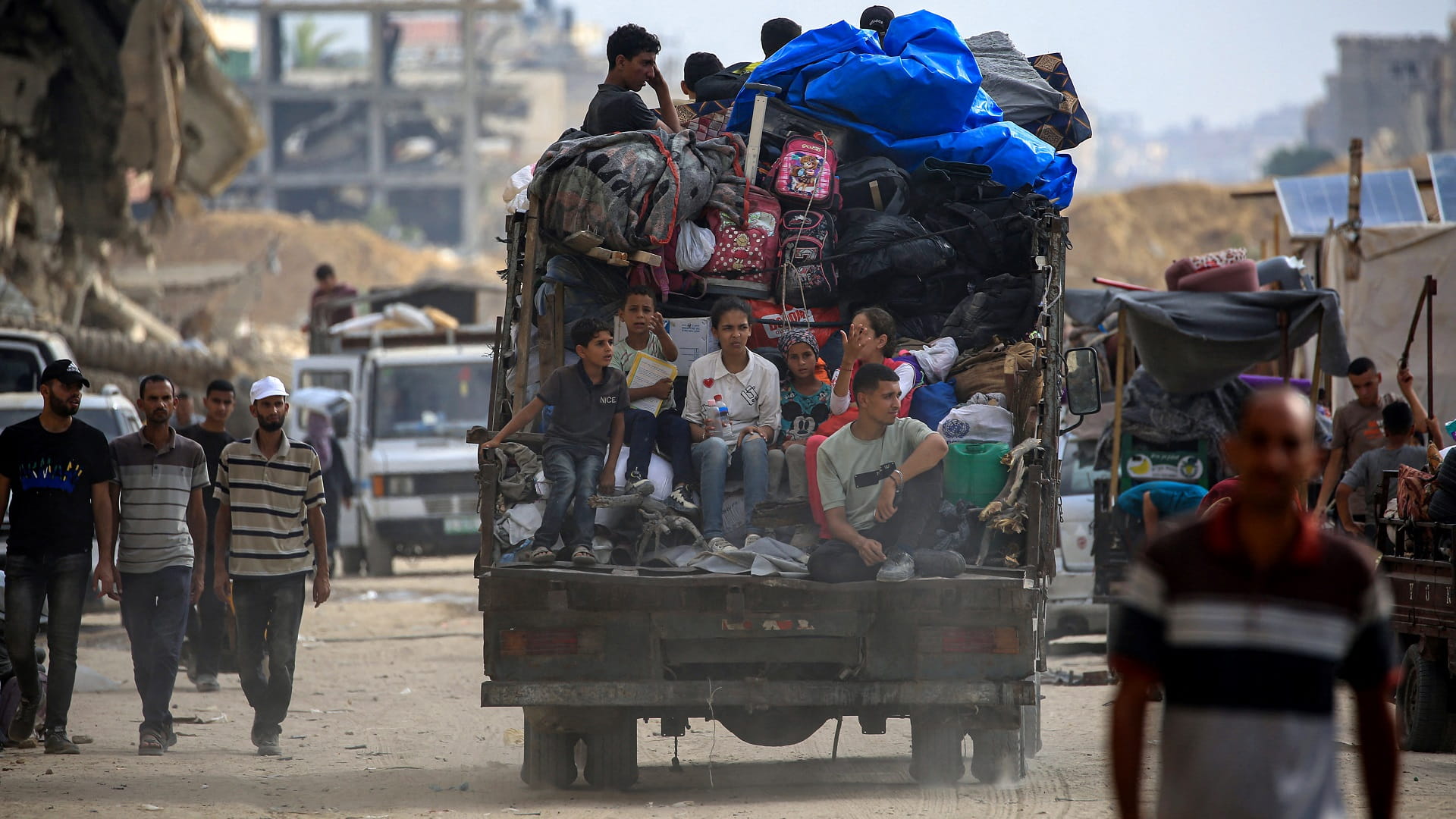 صورة بعنوان: الأمم المتحدة: أمر إسرائيل بإخلاء أحياء في جنوب غزة يطال 250 ألفاً 
