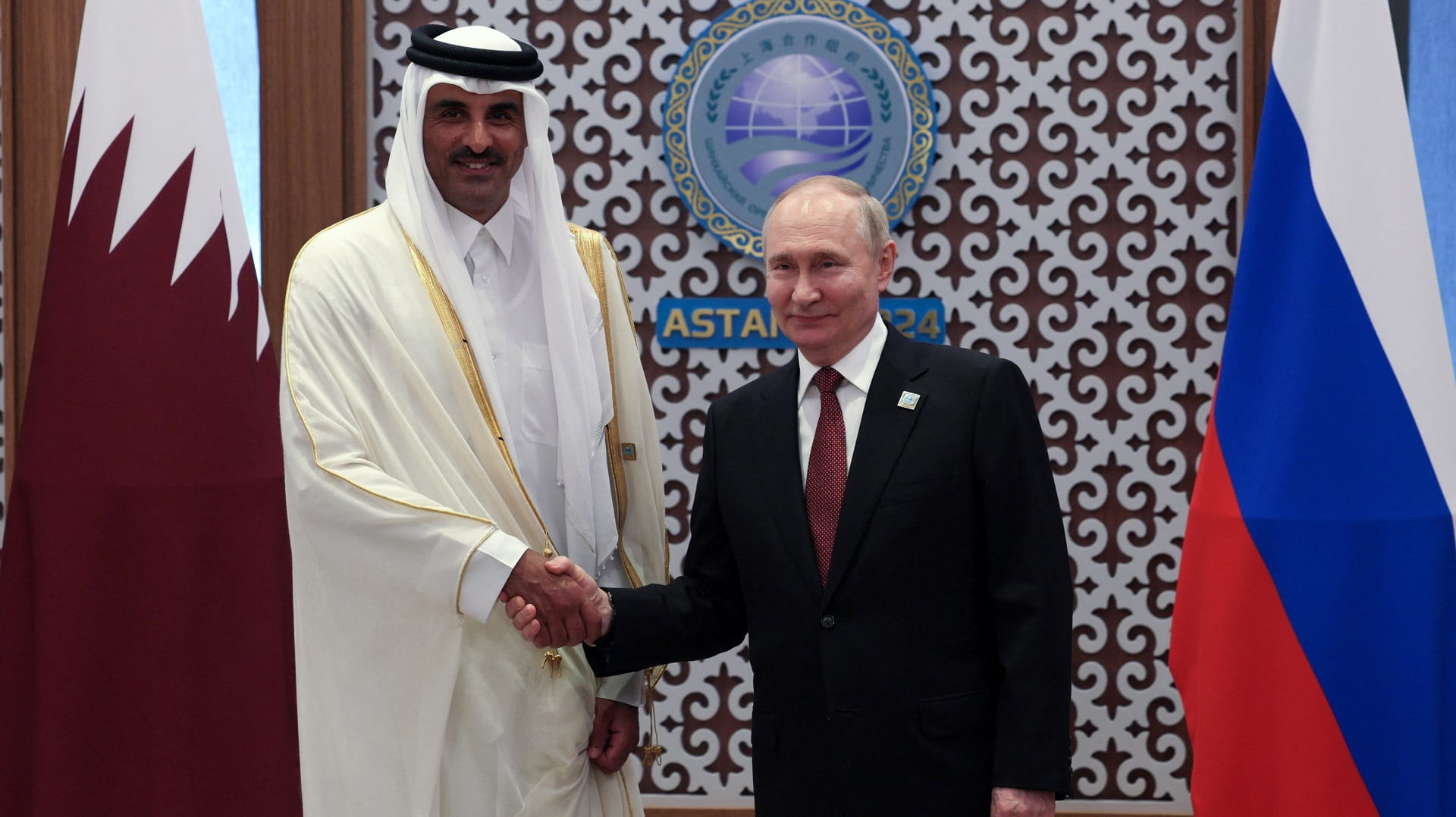 صورة بعنوان: أمير قطر والرئيس الروسي يبحثان تطورات الأوضاع في غزة 