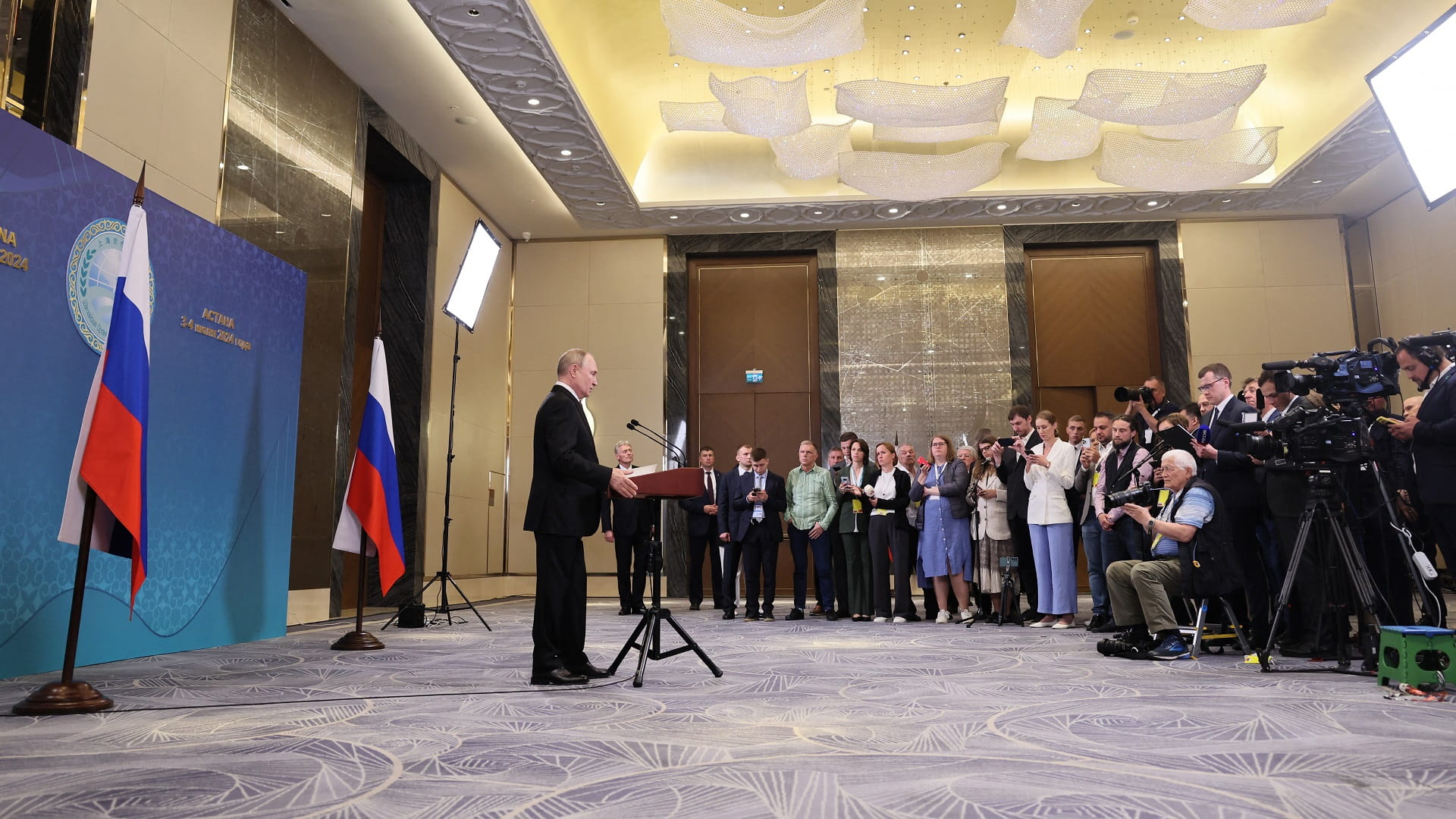 صورة بعنوان: بوتين ينظر بجدية بالغة إلى نية ترامب وقف الحرب في أوكرانيا 