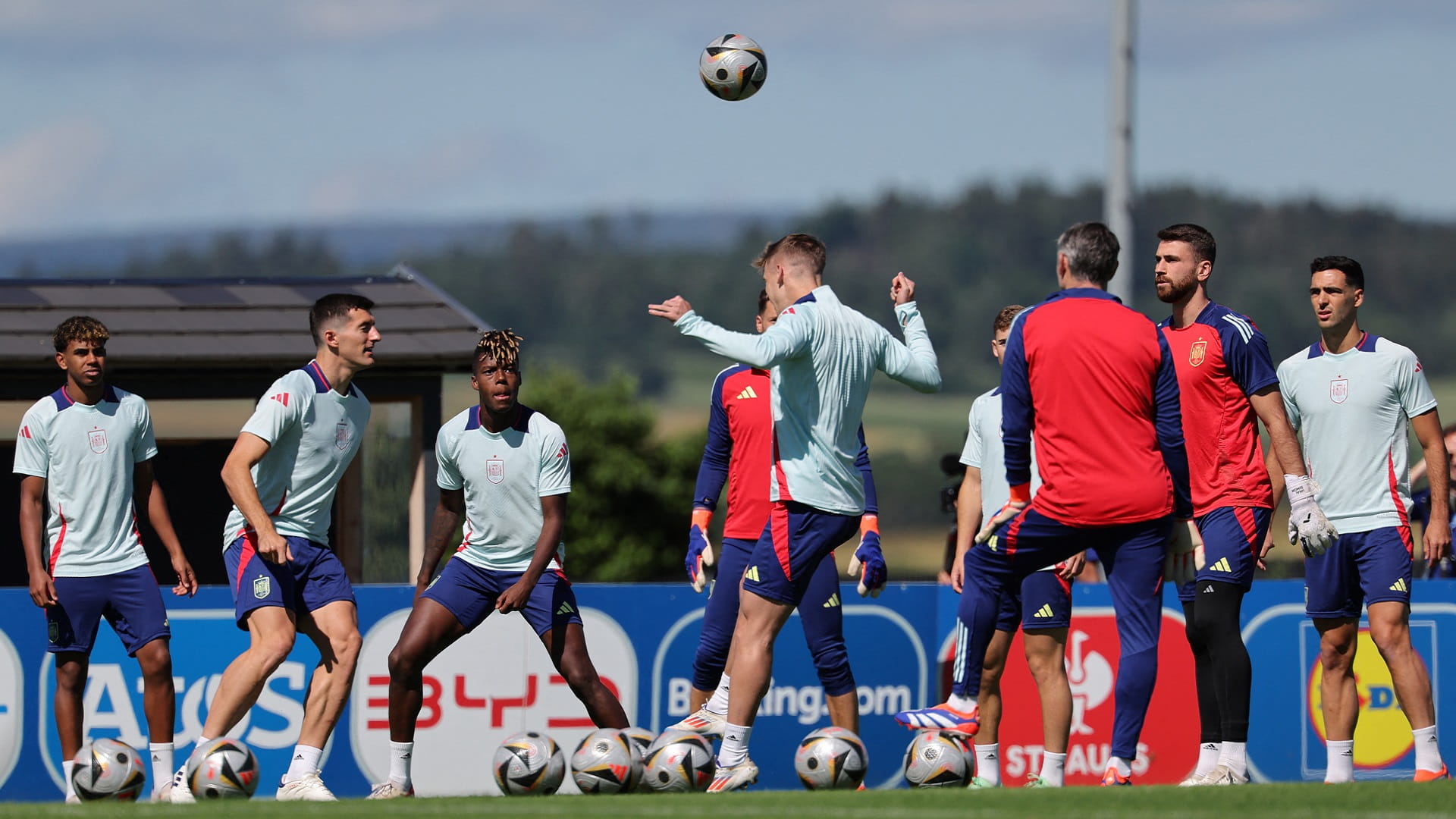 صورة بعنوان: إسبانيا تتطلع لعبور فرنسا بحثاً عن مقعد في نهائي اليورو 