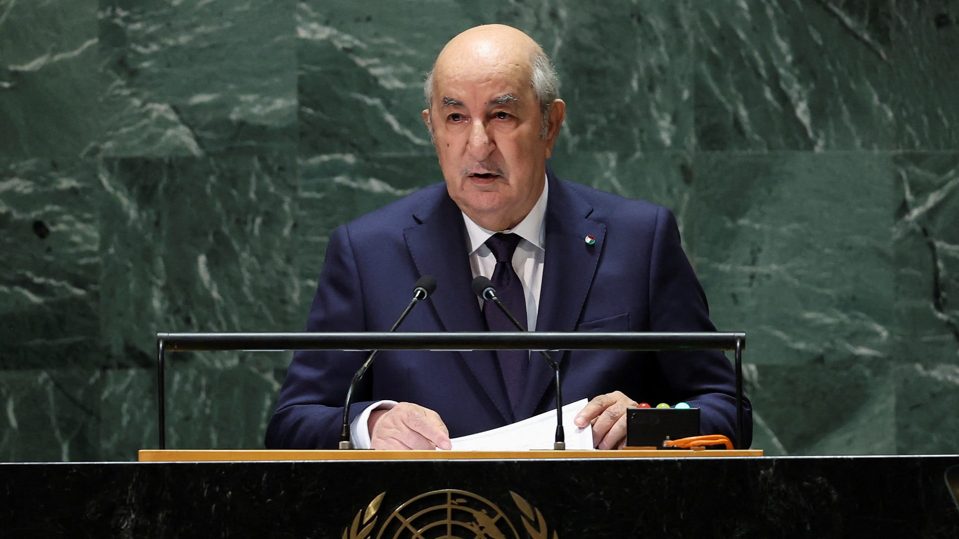 صورة بعنوان: الرئيس الجزائري يعلن ترشحه لولاية رئاسية ثانية 