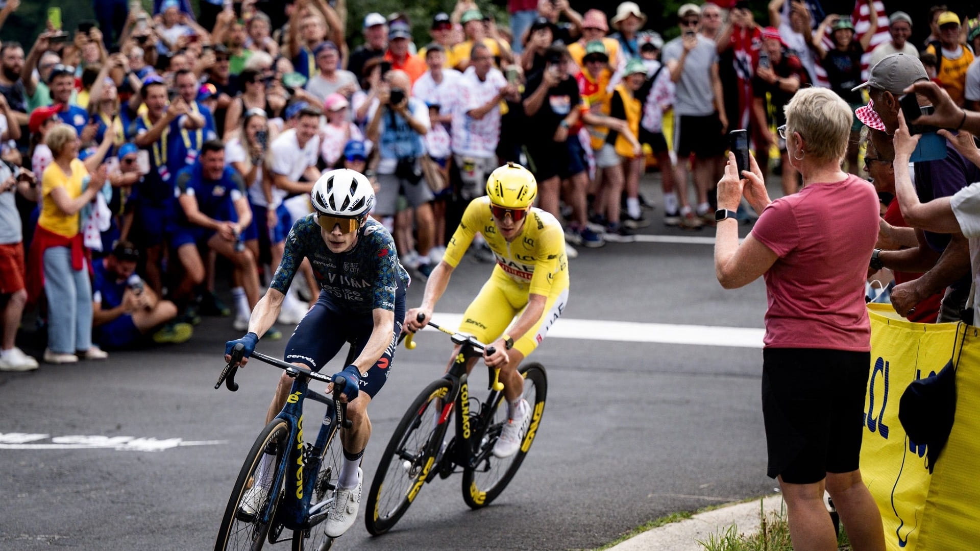 صورة بعنوان: فينجاجارد يفوز بالمرحلة 11 من طواف فرنسا للدراجات الهوائية  