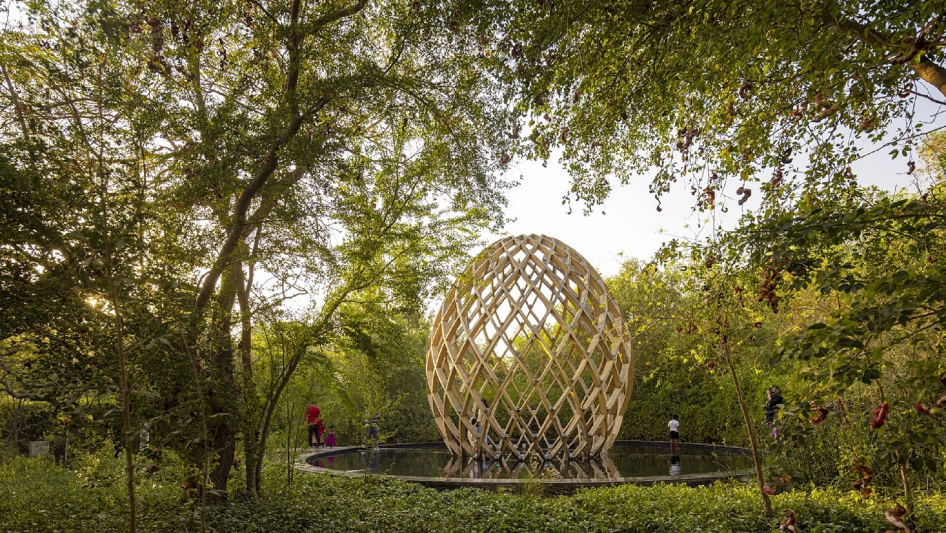 Image for the title: Al Noor Island listed among top 10 attractions in Middle East 