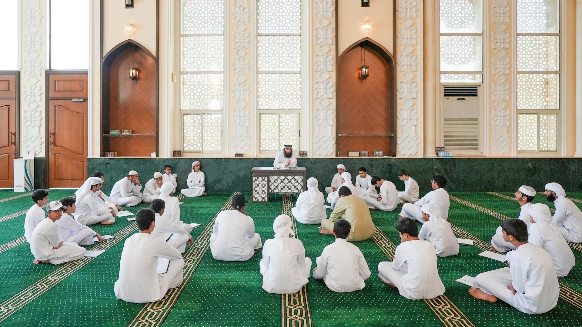 صورة بعنوان: "إسلامية الشارقة" تعزز أخلاق وقيم الطلاب خلال الإجازة المدرسية 