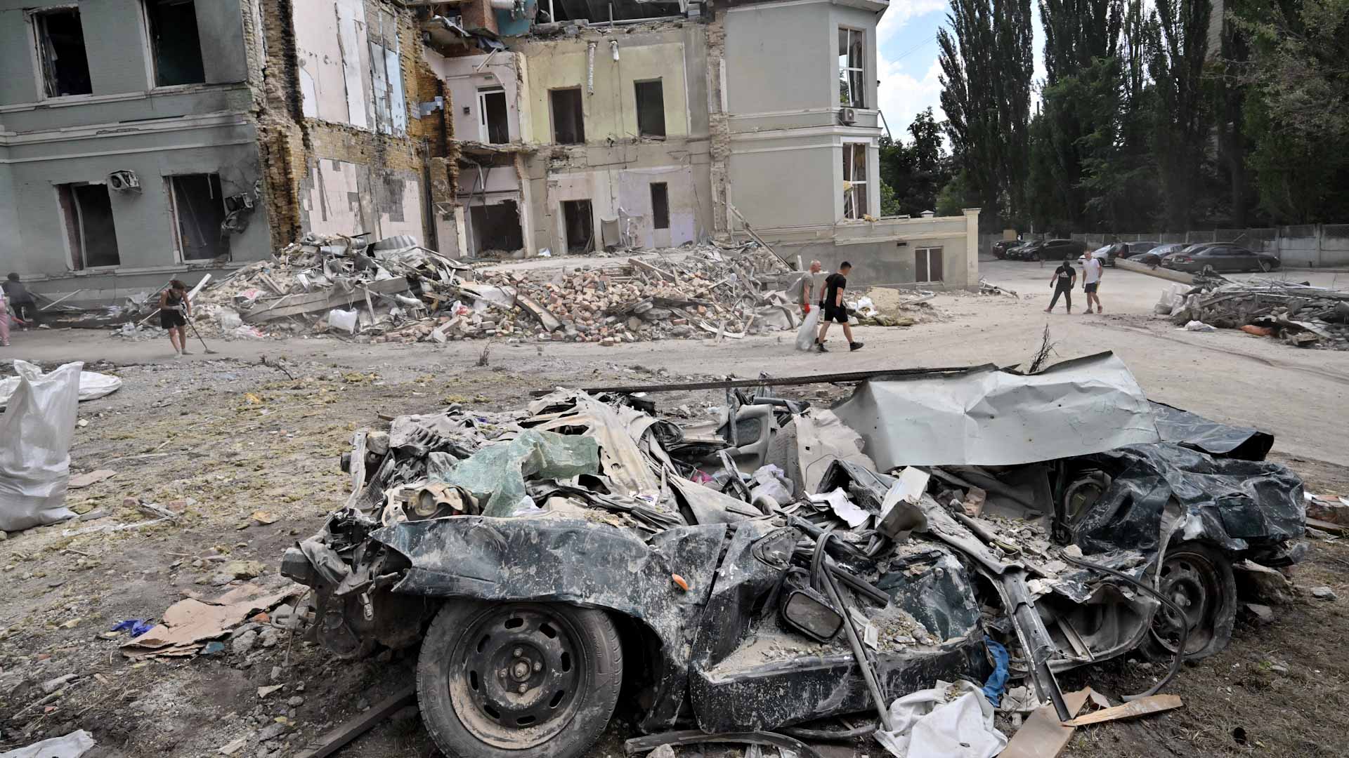 صورة بعنوان: حاكم روستوف الروسية: إخماد حريق بصهريج للنفط بعد غارة بطائرة مسيرة 