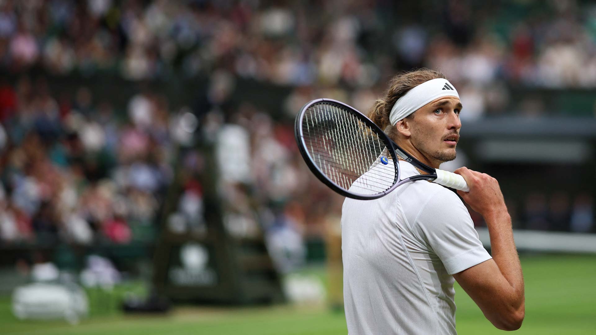 صورة بعنوان: زفيريف يتأهل للدور الثاني ببطولة هامبورج للتنس 