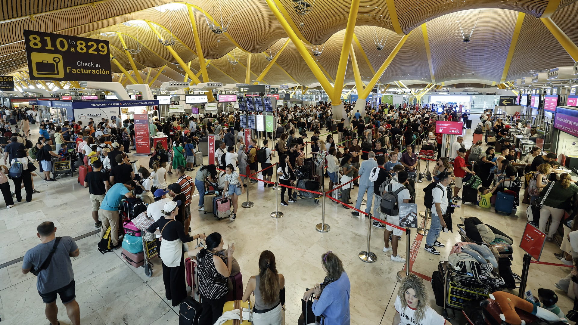 صورة بعنوان: برلين: العطل المعلوماتي ناجم عن تحديث فيه خلل أجرته كراود سترايك 