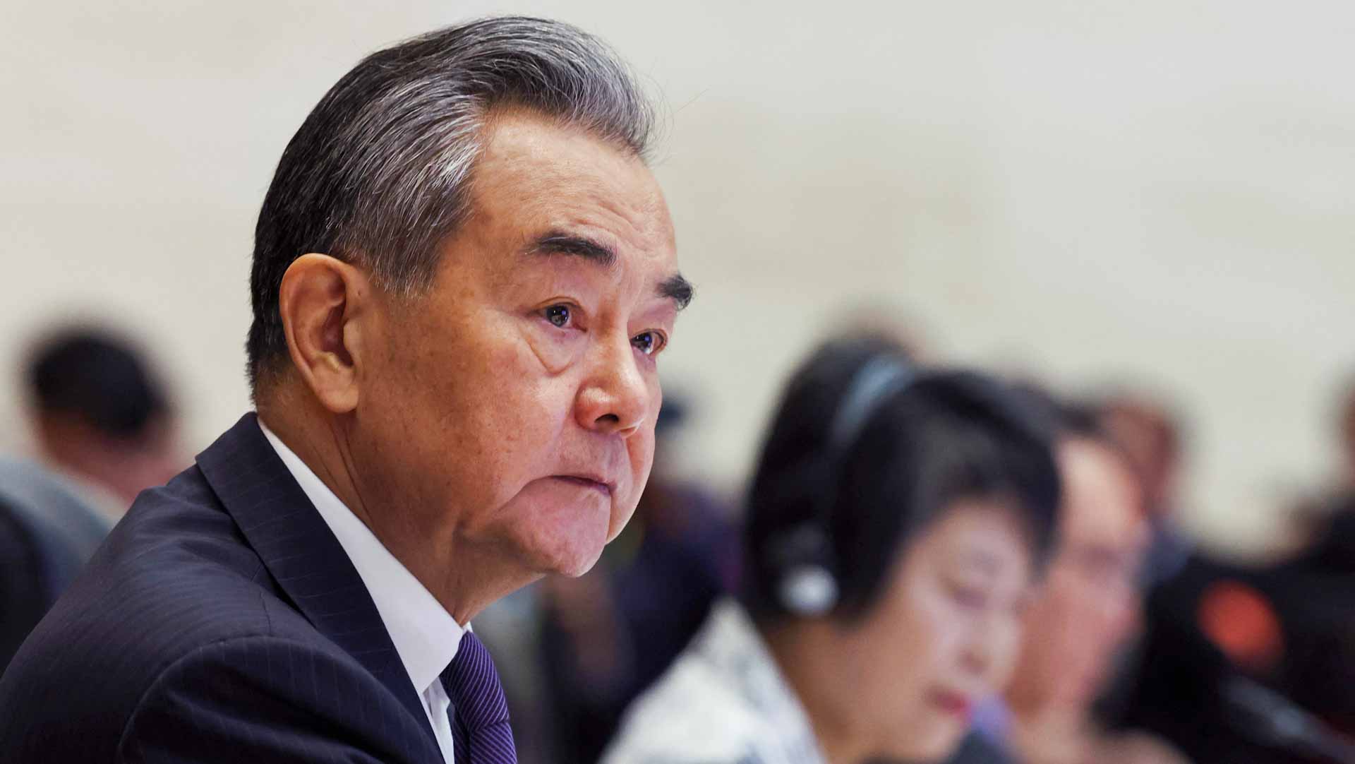 صورة بعنوان: بنبرة حادة.. الصين تحذر الفلبين من إشعال سباق التسلح بالمنطقة  