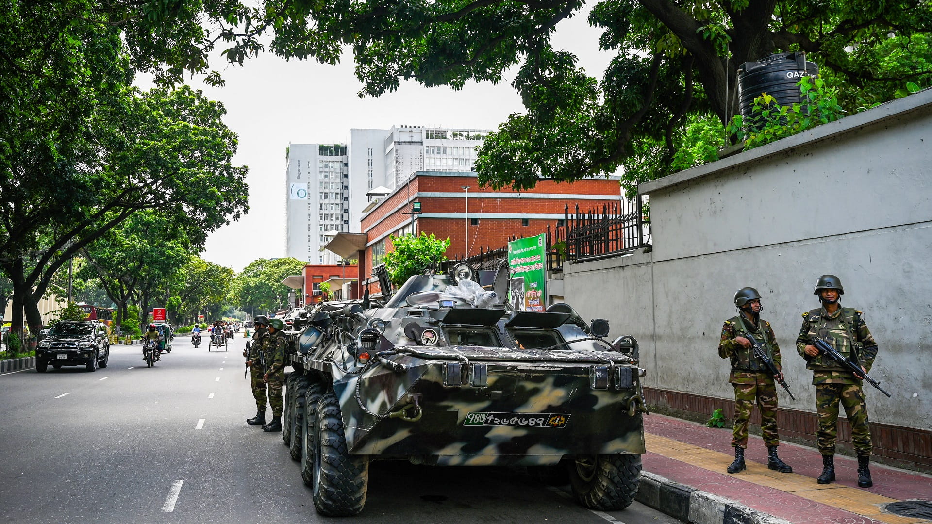 Image for the title: Bangladesh says student leaders held for their own safety 