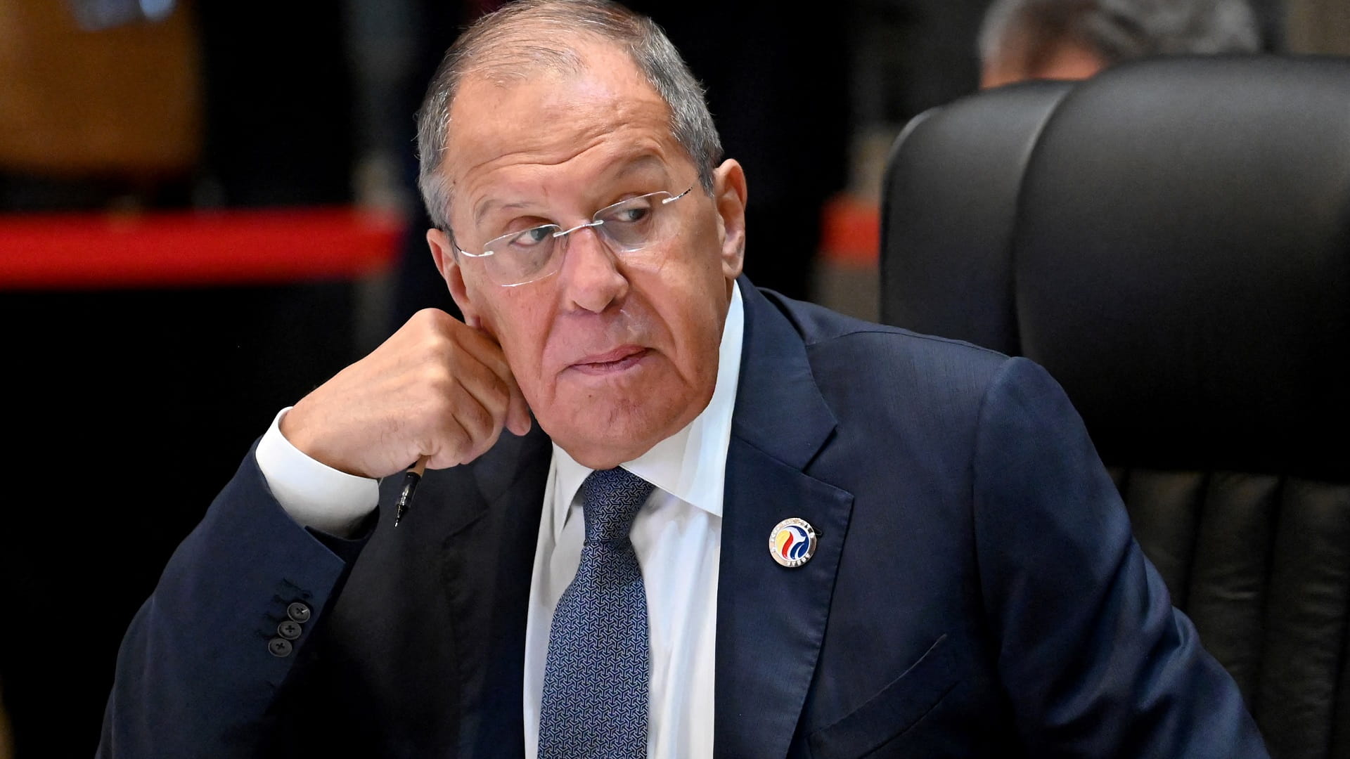 Image for the title: Russia says Kyiv's statements on peace talks contradictory 