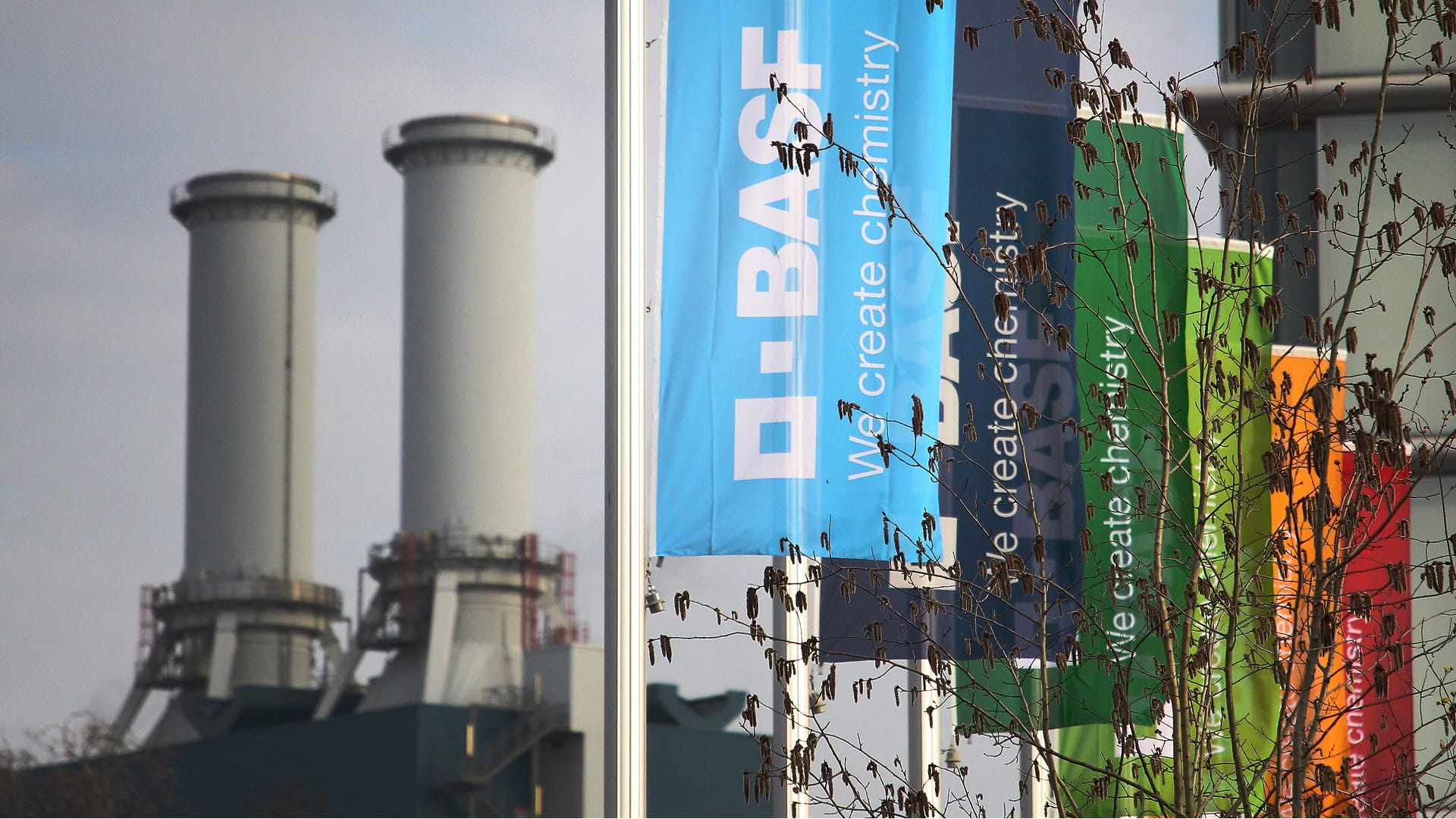 Image for the title: Fire at Germany's BASF plant leaves 14 injured 