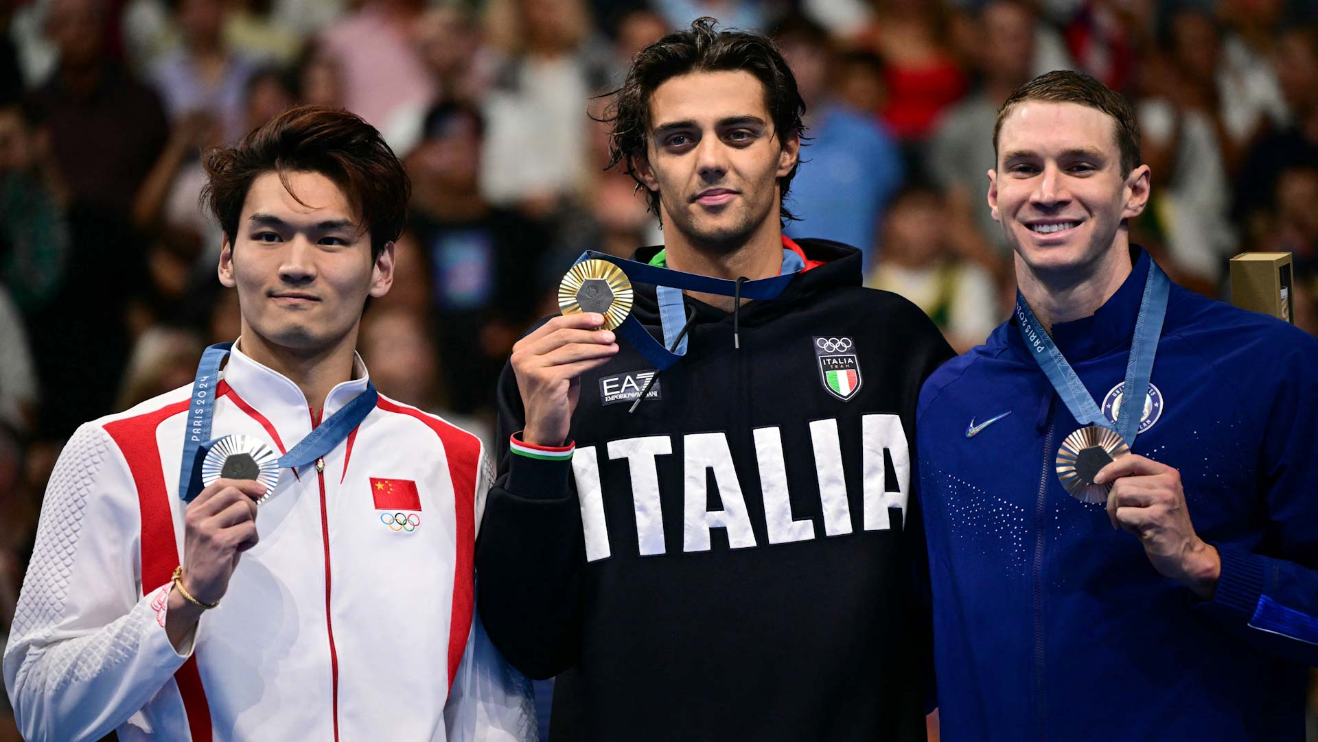 صورة بعنوان: الإيطالي سيكون يتوج بذهبية 100 متر ظهر سباحة بأولمبياد باريس 