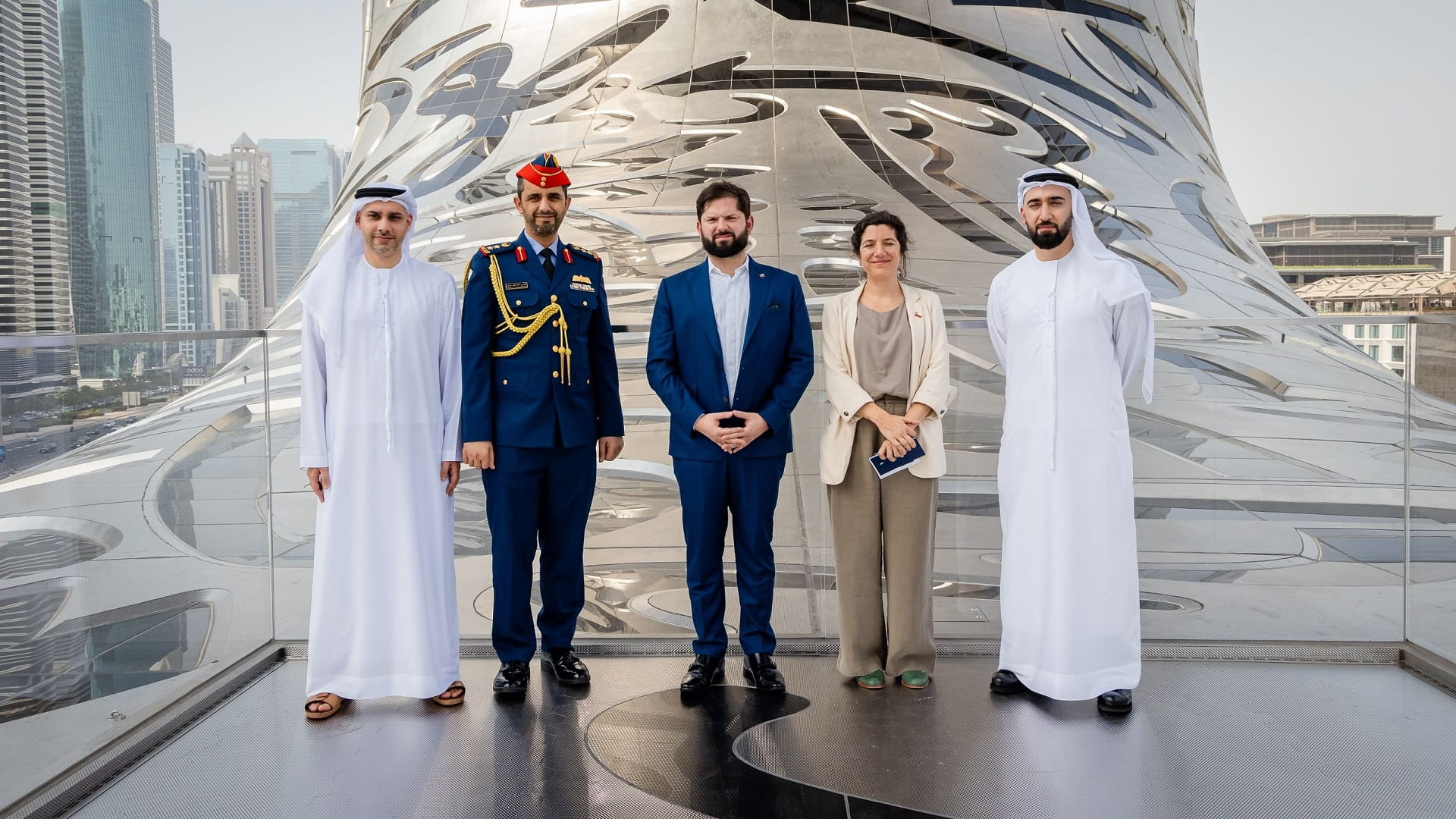 صورة بعنوان: رئيس تشيلي يطلع على مشاريع "متحف المستقبل" لصناعة تاريخ أفضل  