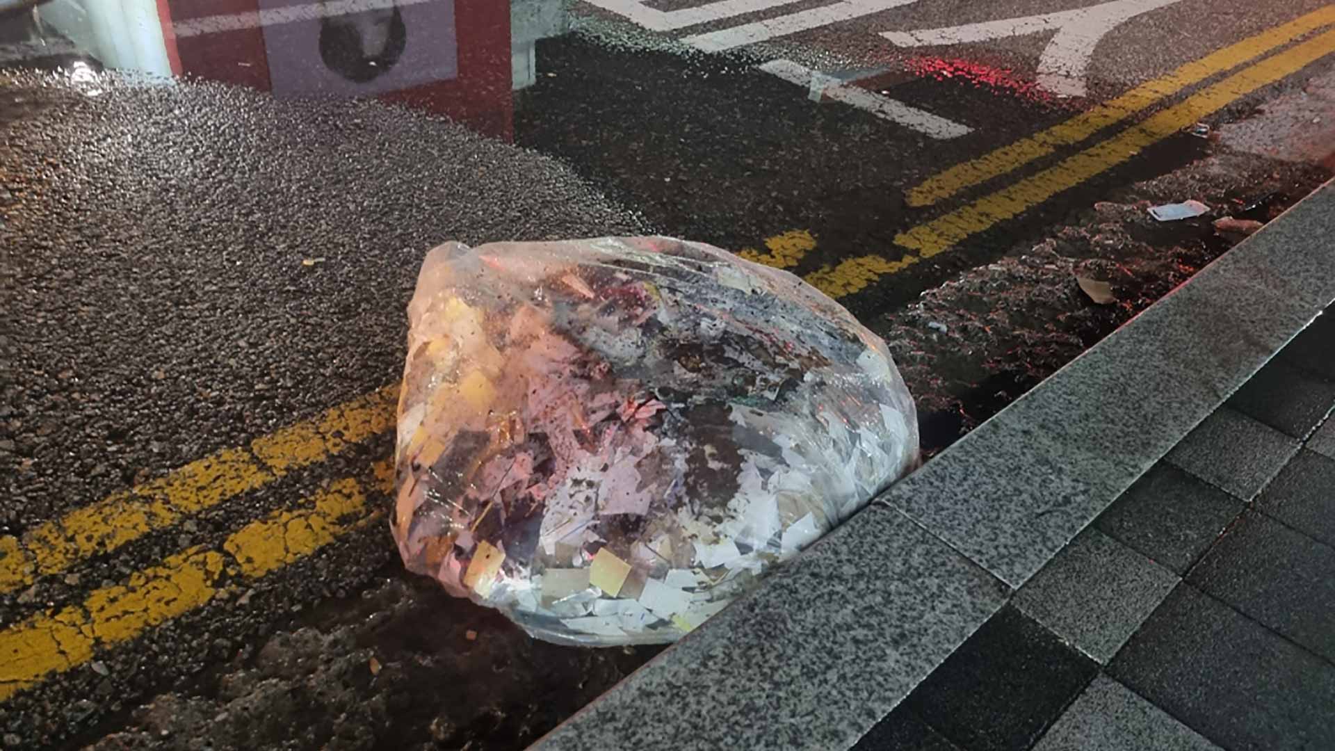Image for the title: North Korea sends 600 more trash-filled balloons over border
