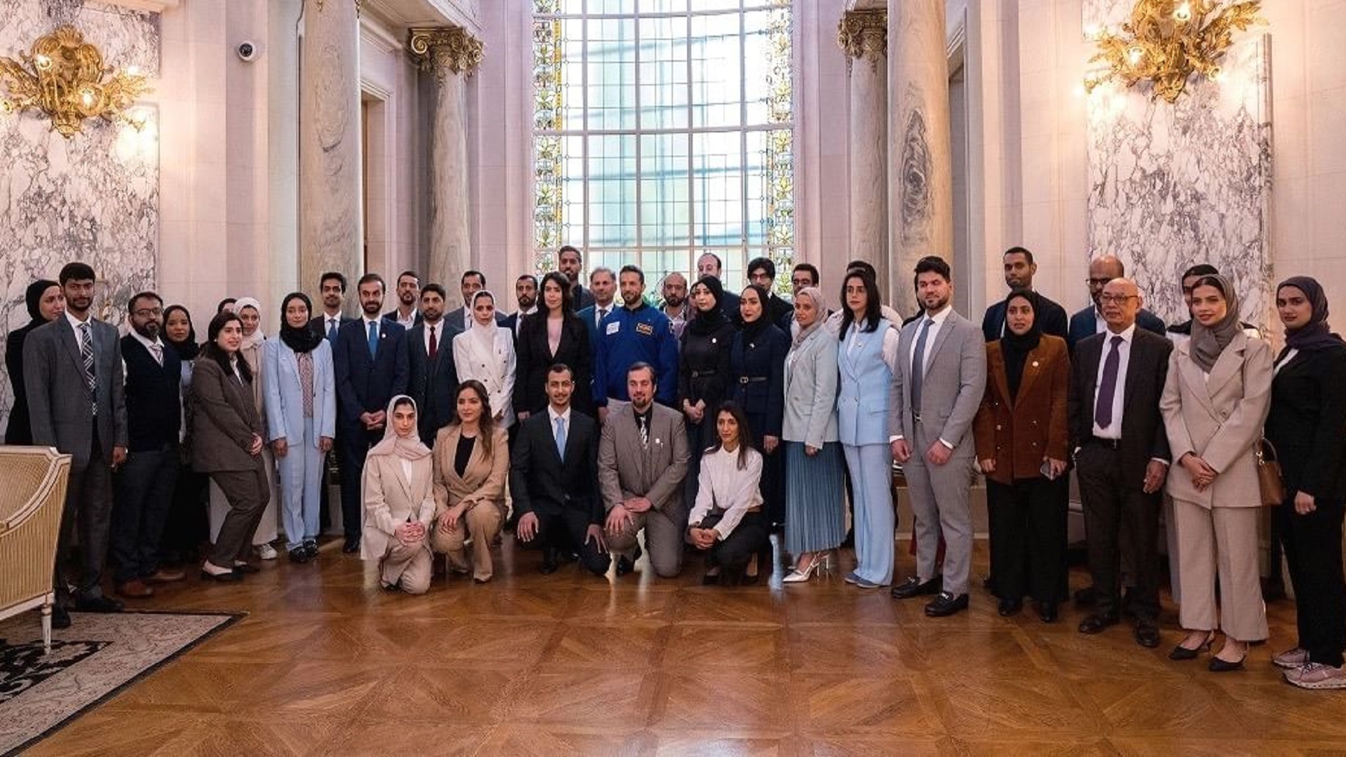 صورة بعنوان: سلطان النيادي: الشباب المبتعثون للدراسة في الخارج ثروة وطنية 