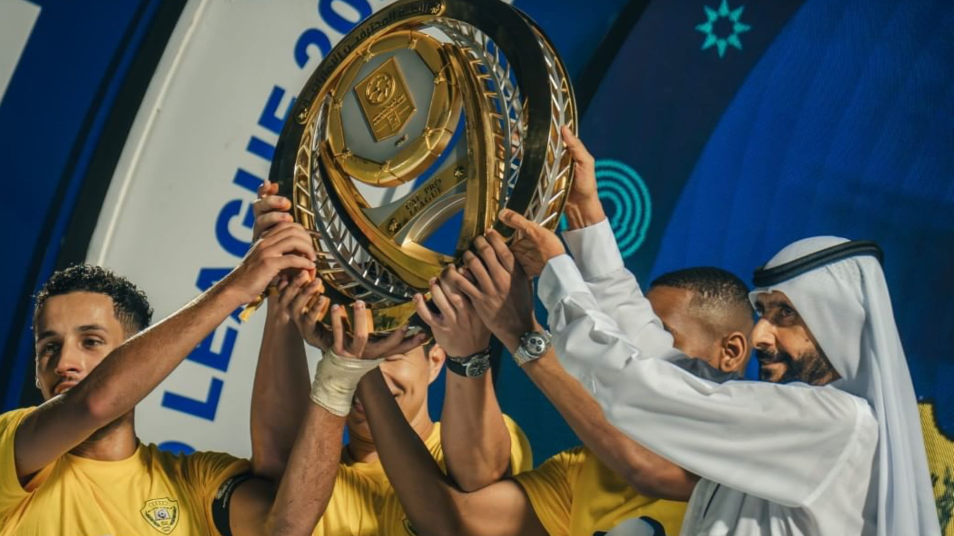 صورة بعنوان: أحمد بن راشد: موسم الوصل قصة نجاح محفورة بذاكرة الكرة الإماراتية 