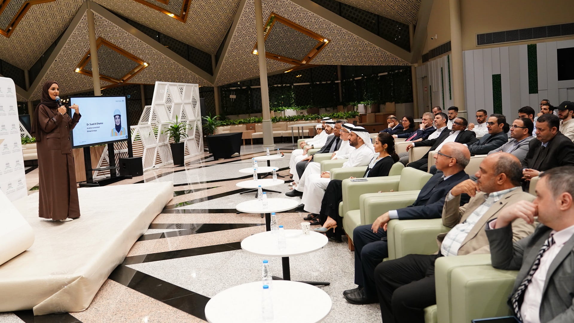 صورة بعنوان: كلية الهندسة في جامعة الشارقة تنظم الملتقى السنوي للخريجين 