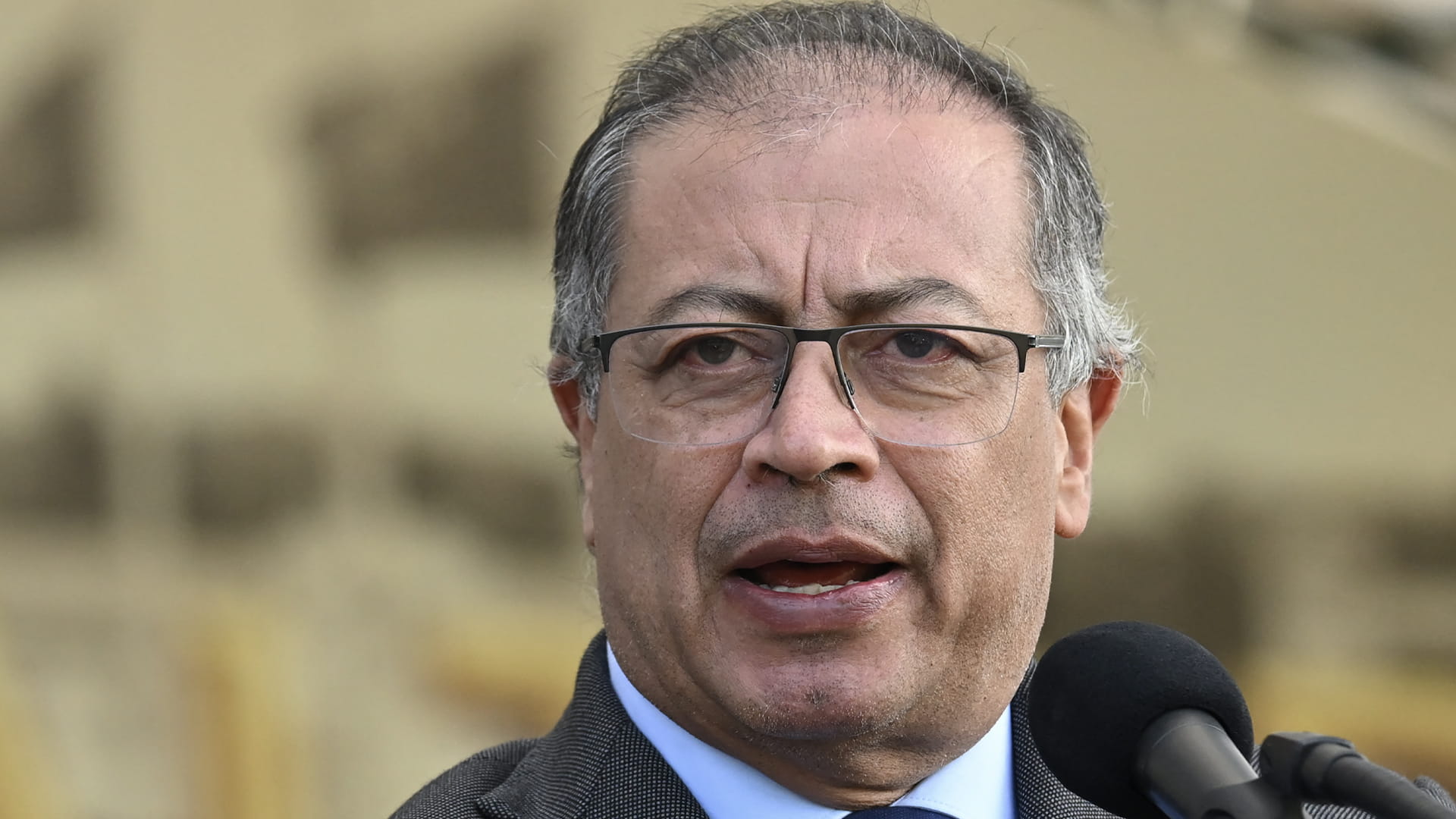 Image for the title: Colombia to suspend coal sales to Israel over Gaza war 