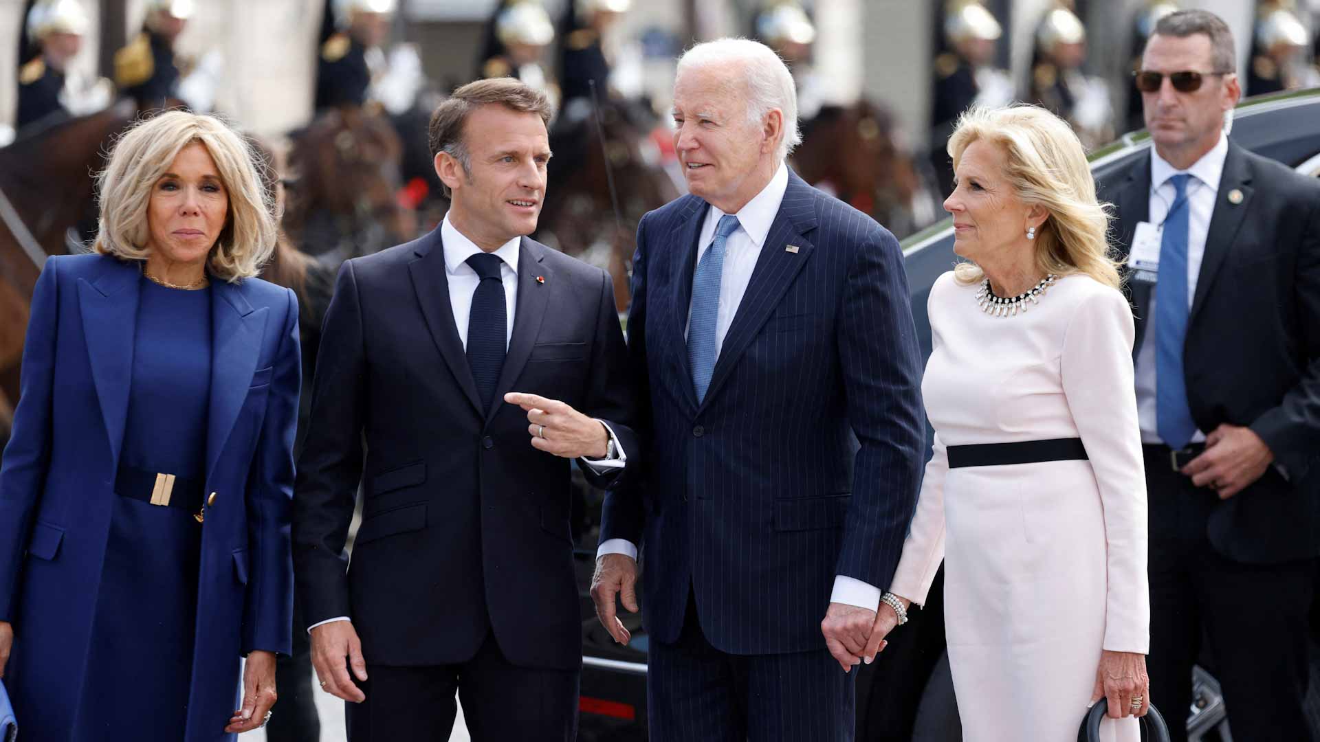 صورة بعنوان: بايدن يبحث مع ماكرون قضيتي أوكرانيا وإسرائيل 