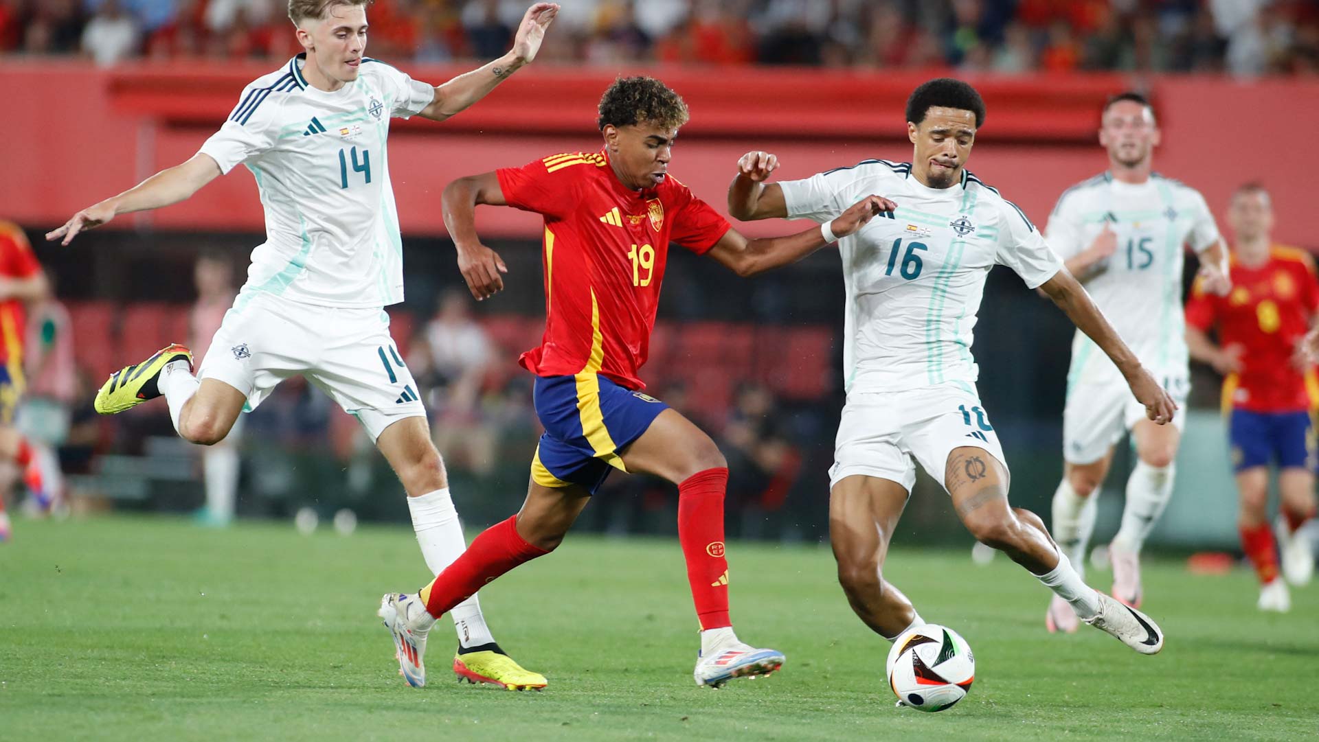 صورة بعنوان: منتخب إسبانيا يمزق شباك أيرلندا الشمالية استعداداً ليورو 2024 