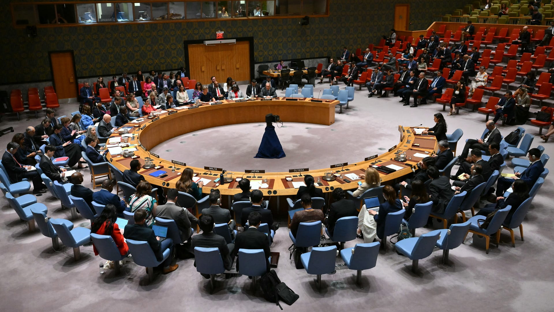 Image for the title: UNSC adopts US resolution for immediate ceasefire in Gaza 