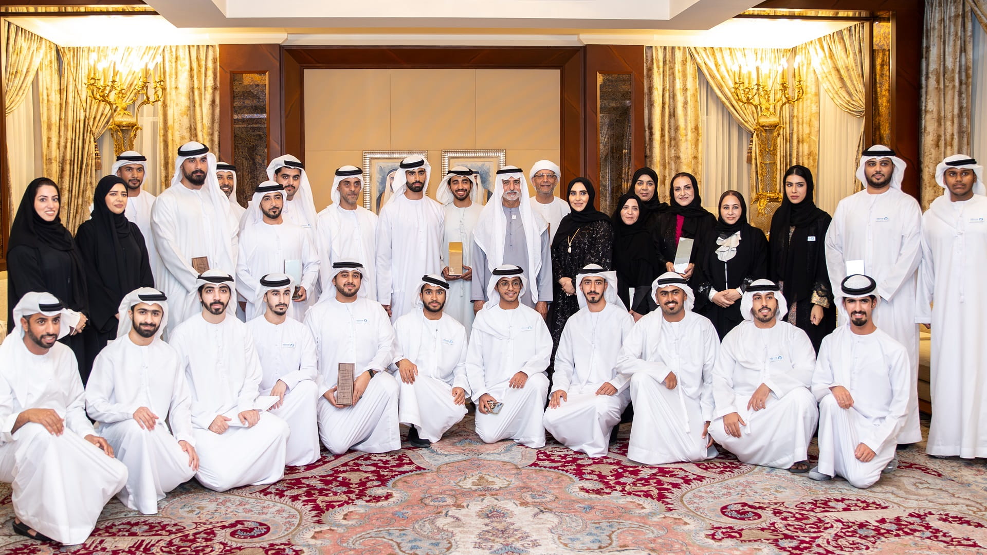 صورة بعنوان: نهيان بن مبارك: أبناء الإمارات نماذج فريدة للعمل التطوعي المخلص 