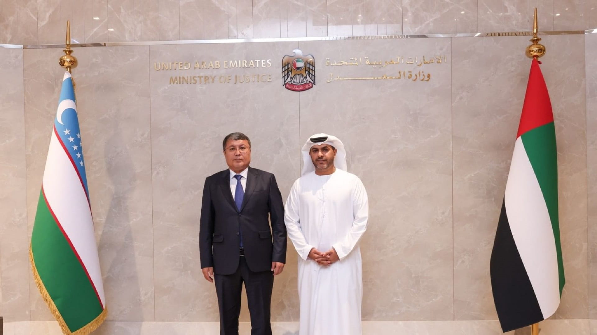 صورة بعنوان: وزير العدل يبحث مع نظيره الأوزبكي سبل تعزيز التعاون القانوني 