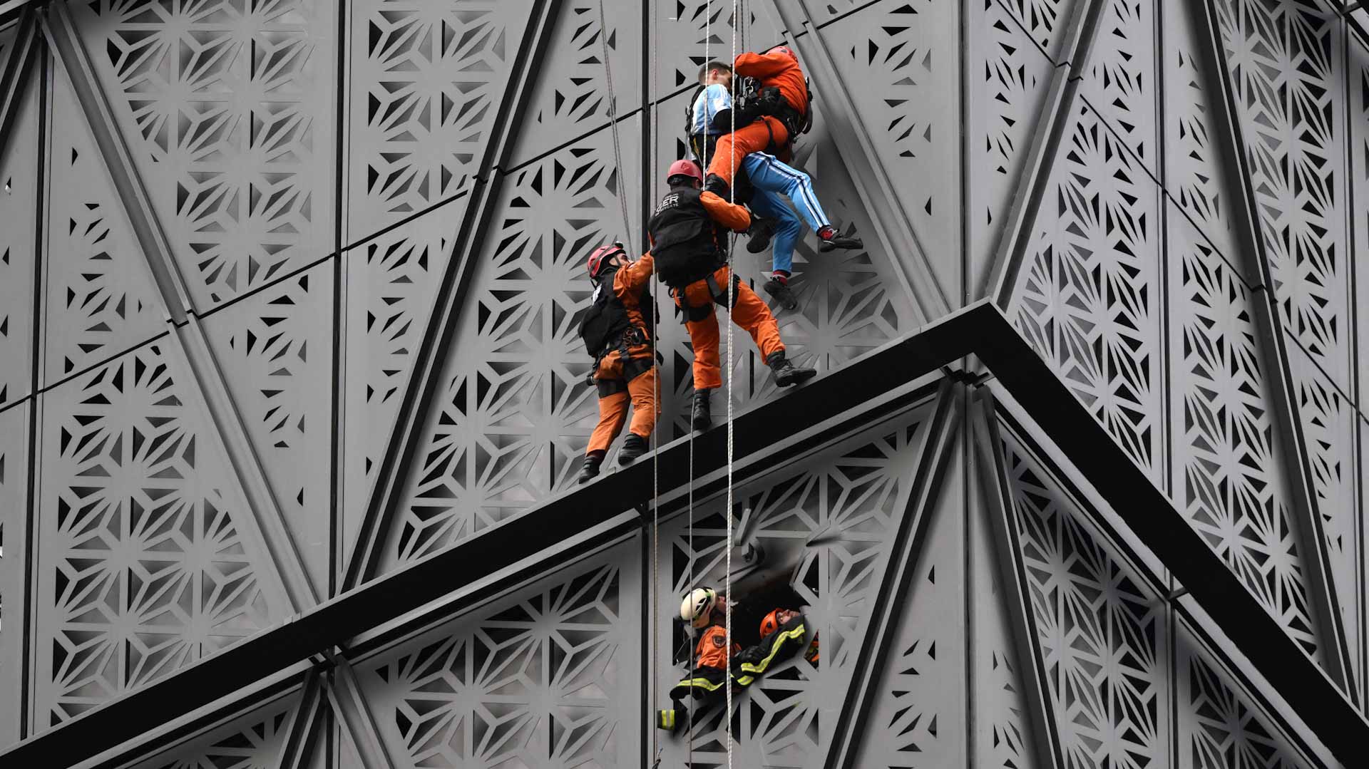 Image for the title: Polish 'Spider-Man' arrested in Buenos Aires 