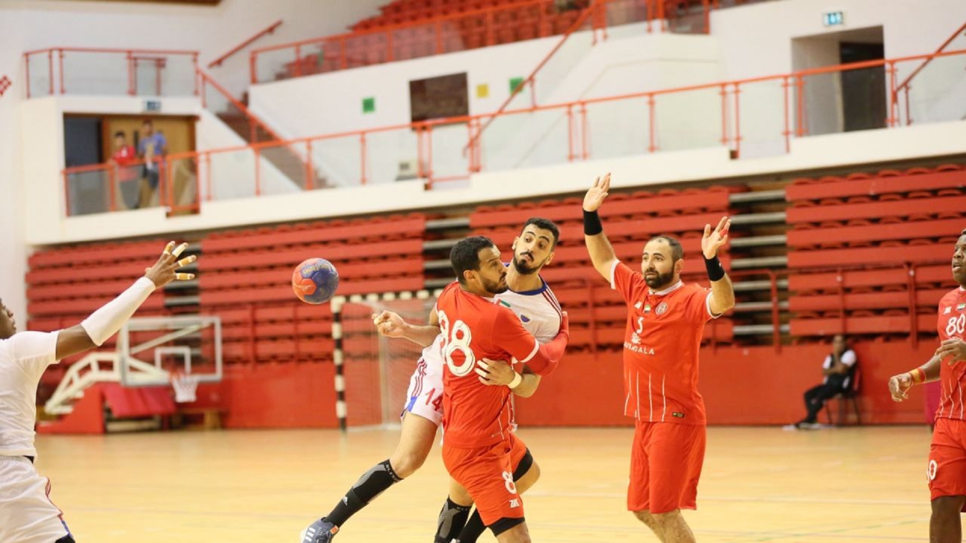 صورة بعنوان: الجزيرة ومليحة يمثلان الأندية الإماراتية ببطولة كرة اليد بالكويت 