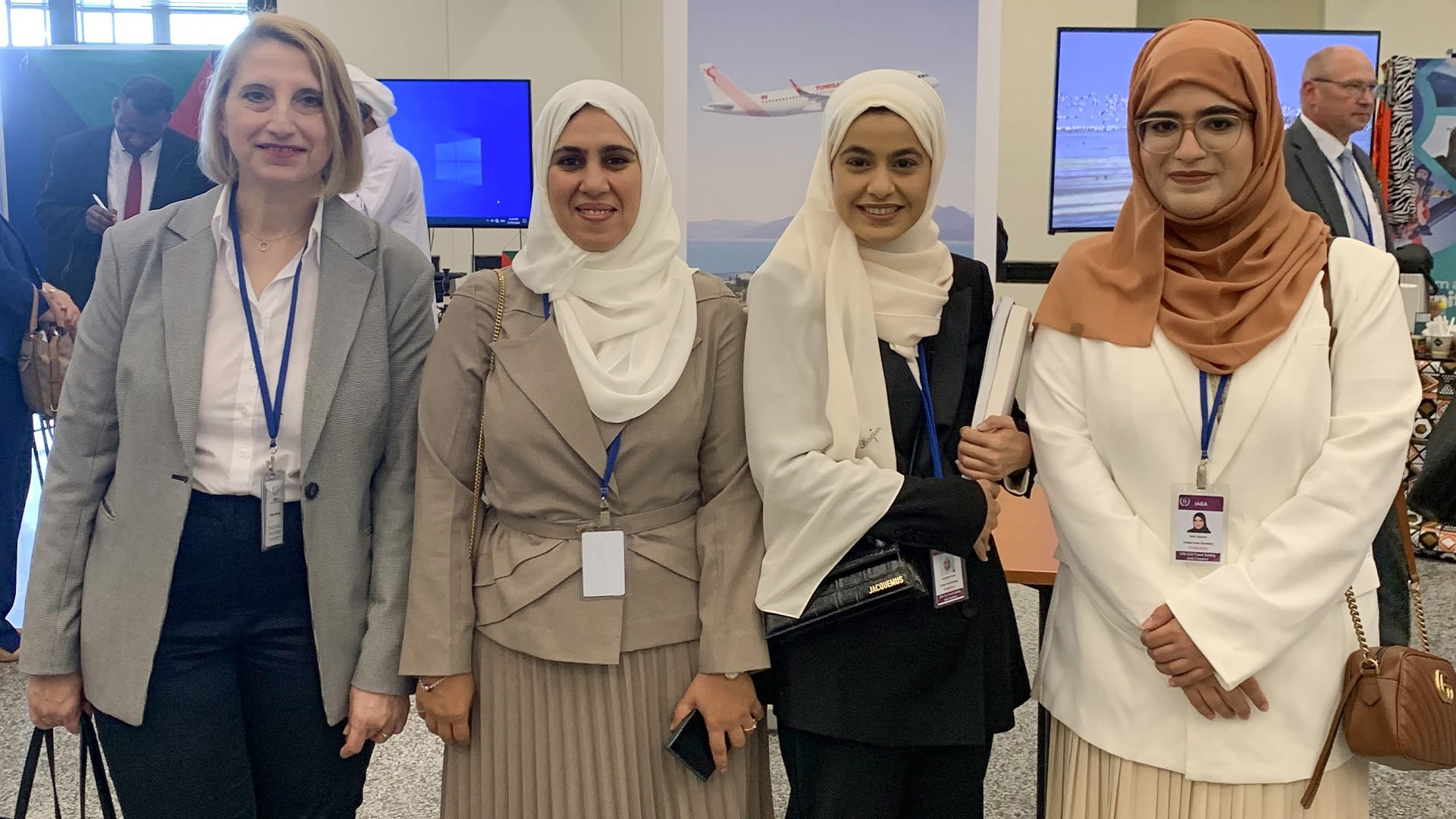 صورة بعنوان: بلدية الشارقة تستعرض أفضل ممارساتها بندوة سلامة الأغذية في فيينا 