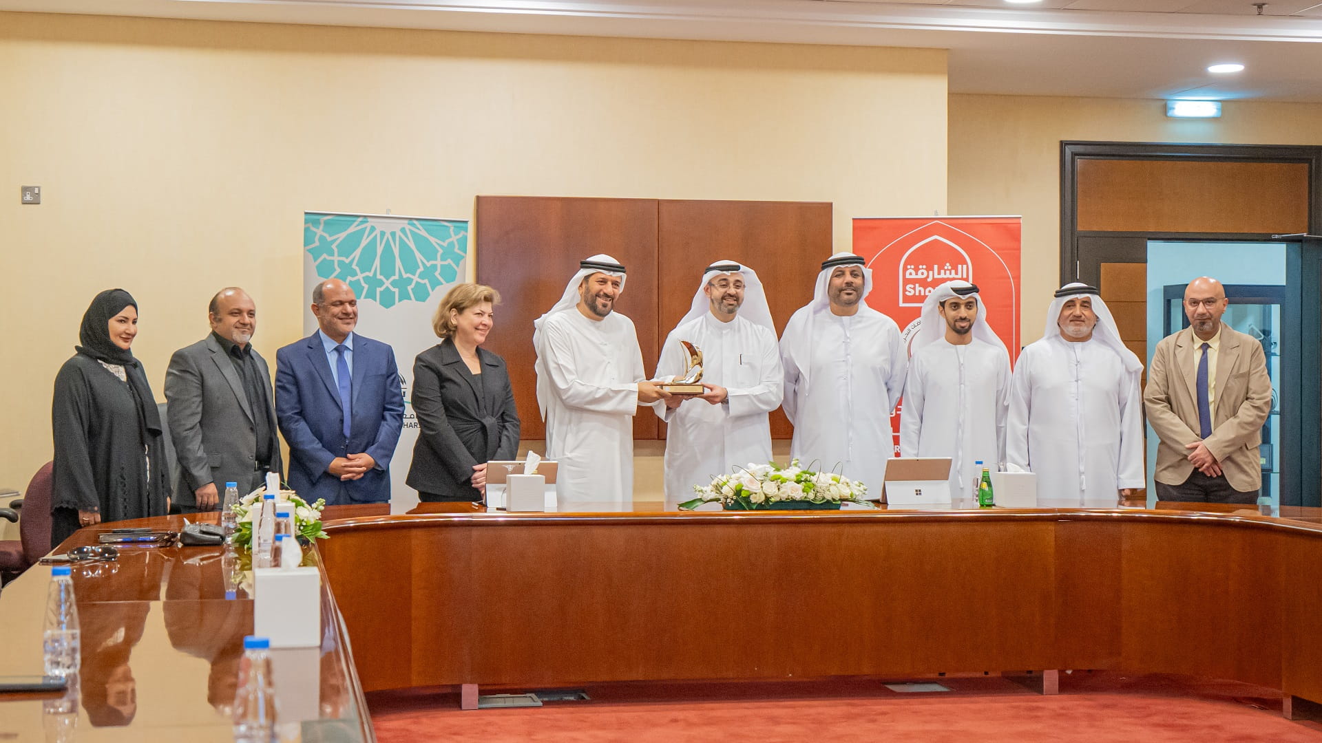 صورة بعنوان: جامعة الشارقة توقع مذكرة تفاهم مع "نادي الرياضات البحرية" 