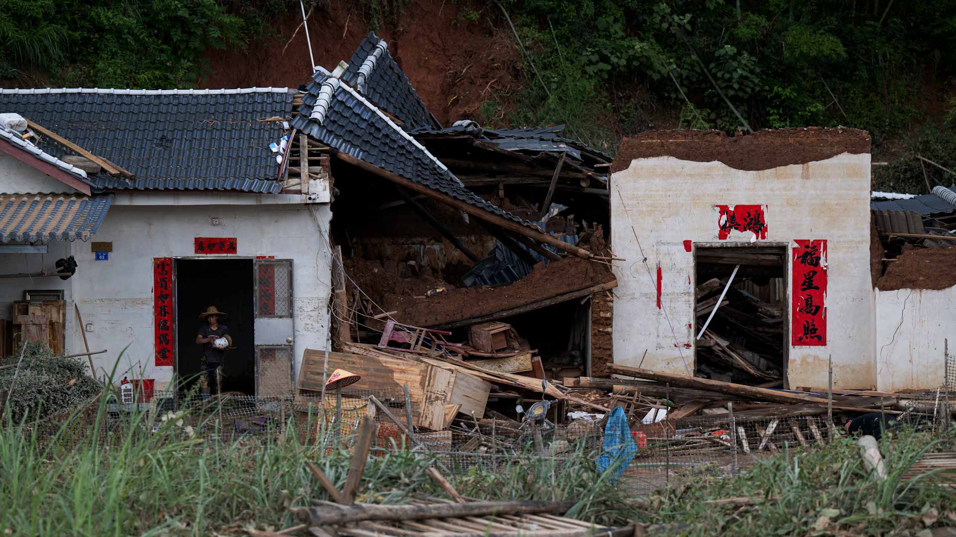 Image for the title: Death toll in south China flooding jumps to 38 
