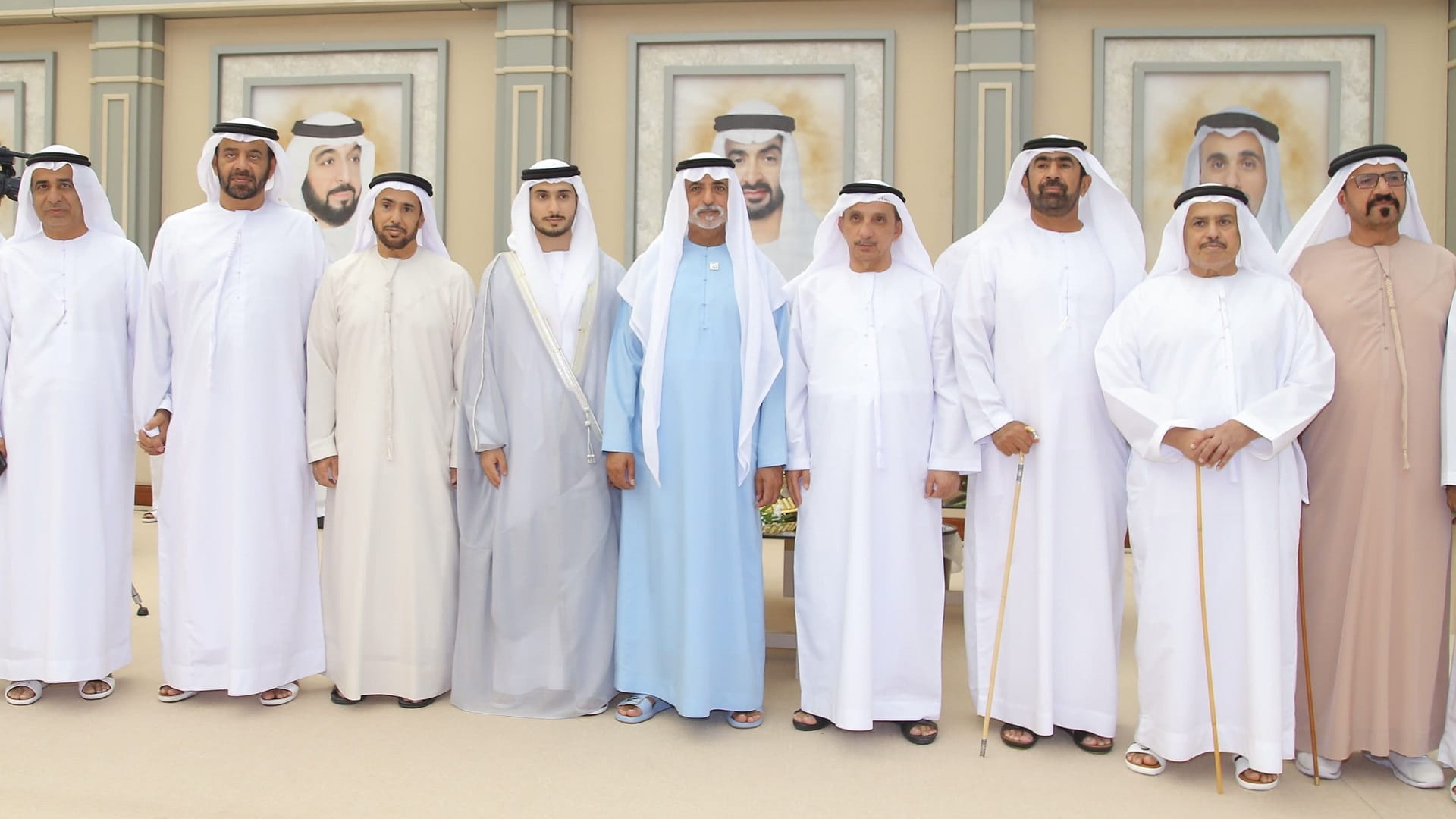 صورة بعنوان: نهيان بن مبارك يحضر أفراح الكويتي والنيادي 