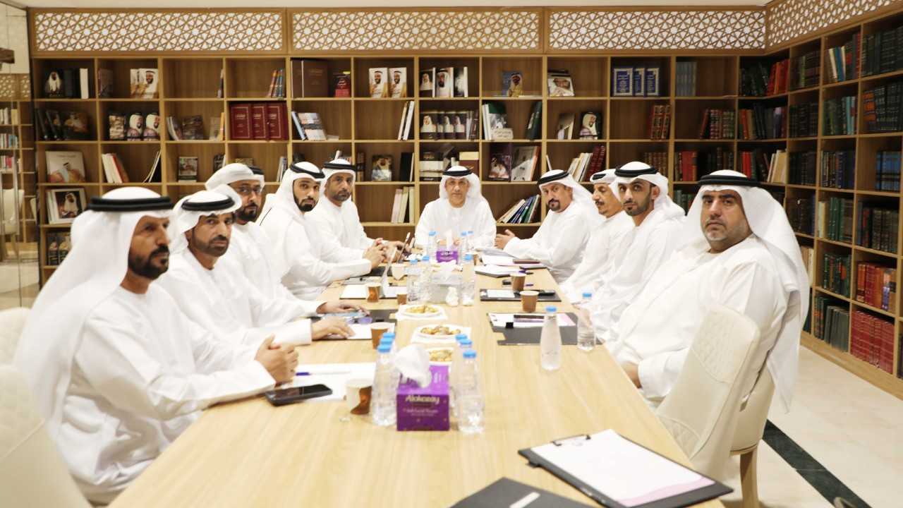 صورة بعنوان: نادي الذيد الرياضي يعقد اجتماعه الدوري ويناقش برنامج "عطلتنا غير" 