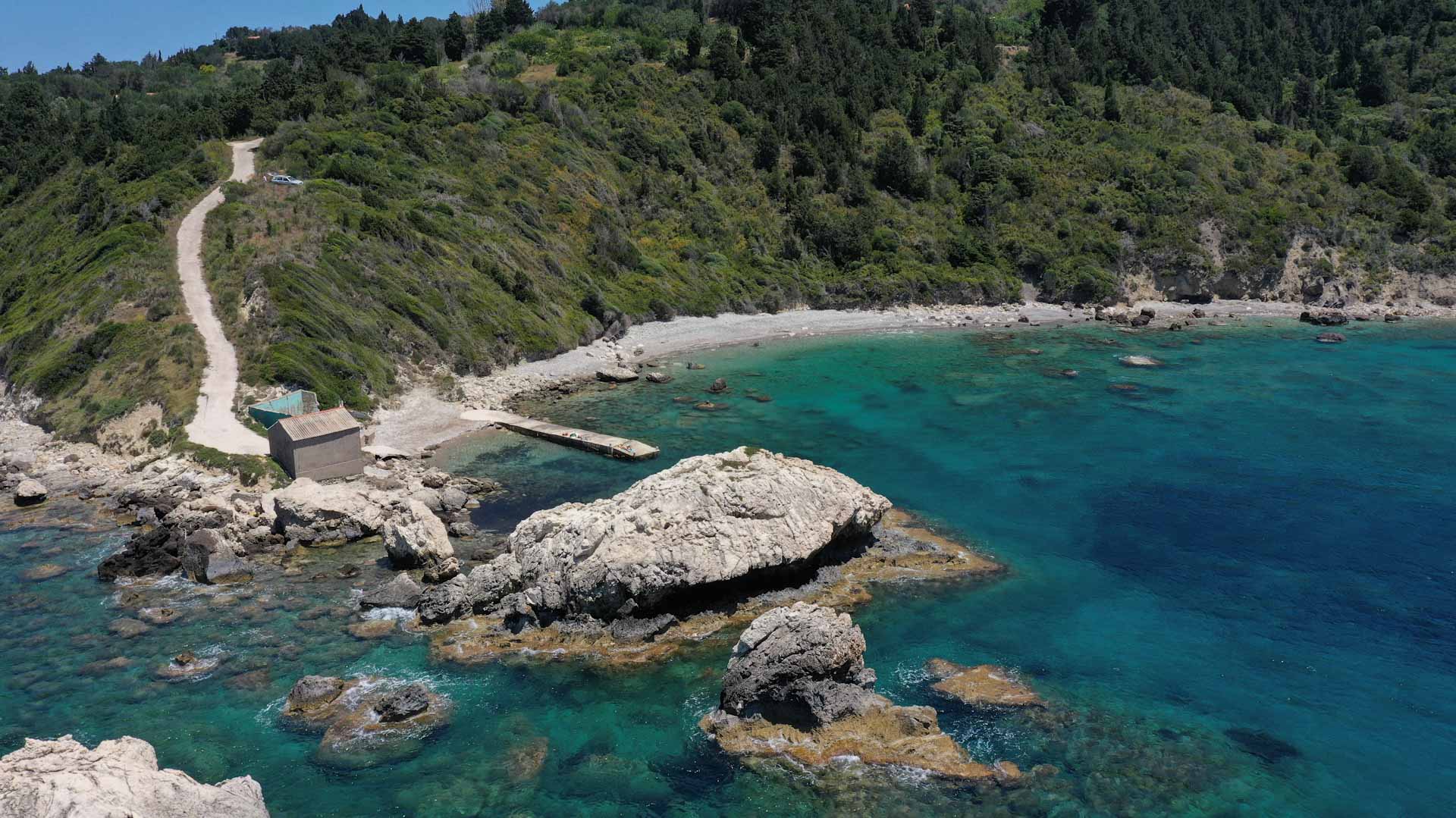 صورة بعنوان: موجة حر شديدة تضرب اليونان وتقضى على 6 سياح مع فقدان آخرين 