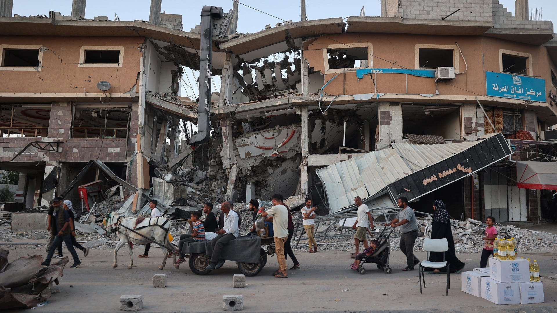 صورة بعنوان: حصيلة ضحايا الحرب في غزة ترتفع إلى 37765 وفاة و86429 جريحاً 