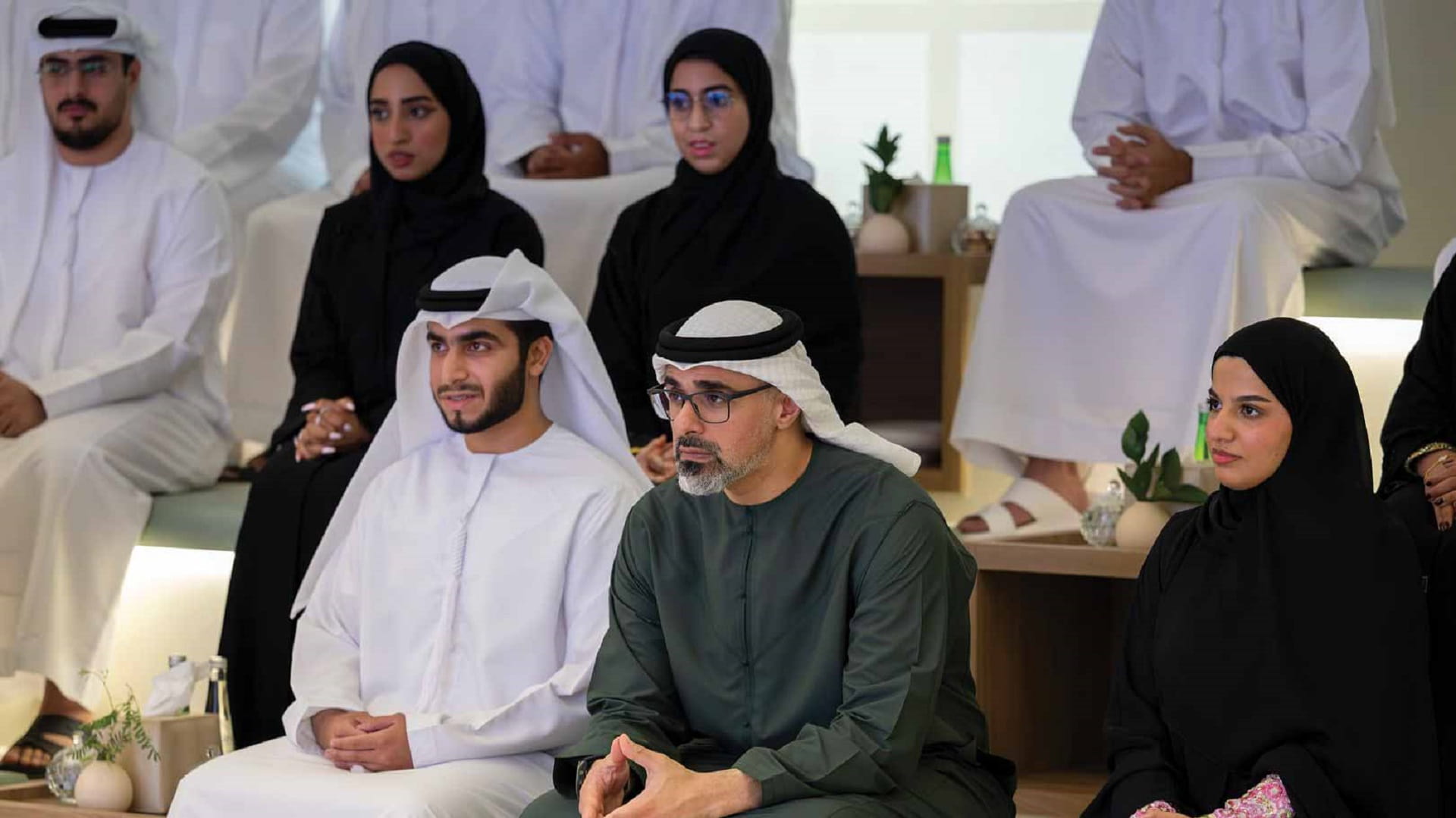Image for the title: Khaled bin Mohamed meets Khotwa Scholarship Prog students 