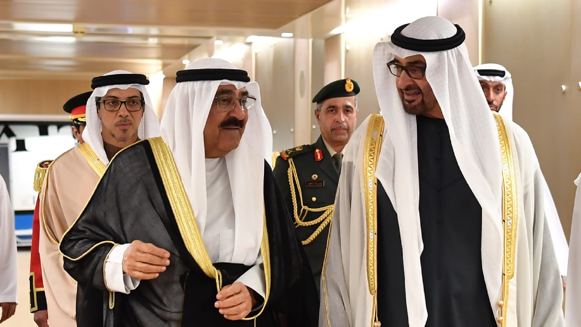Image for the title: UAE President welcomes Emir of Kuwait on state visit to UAE 