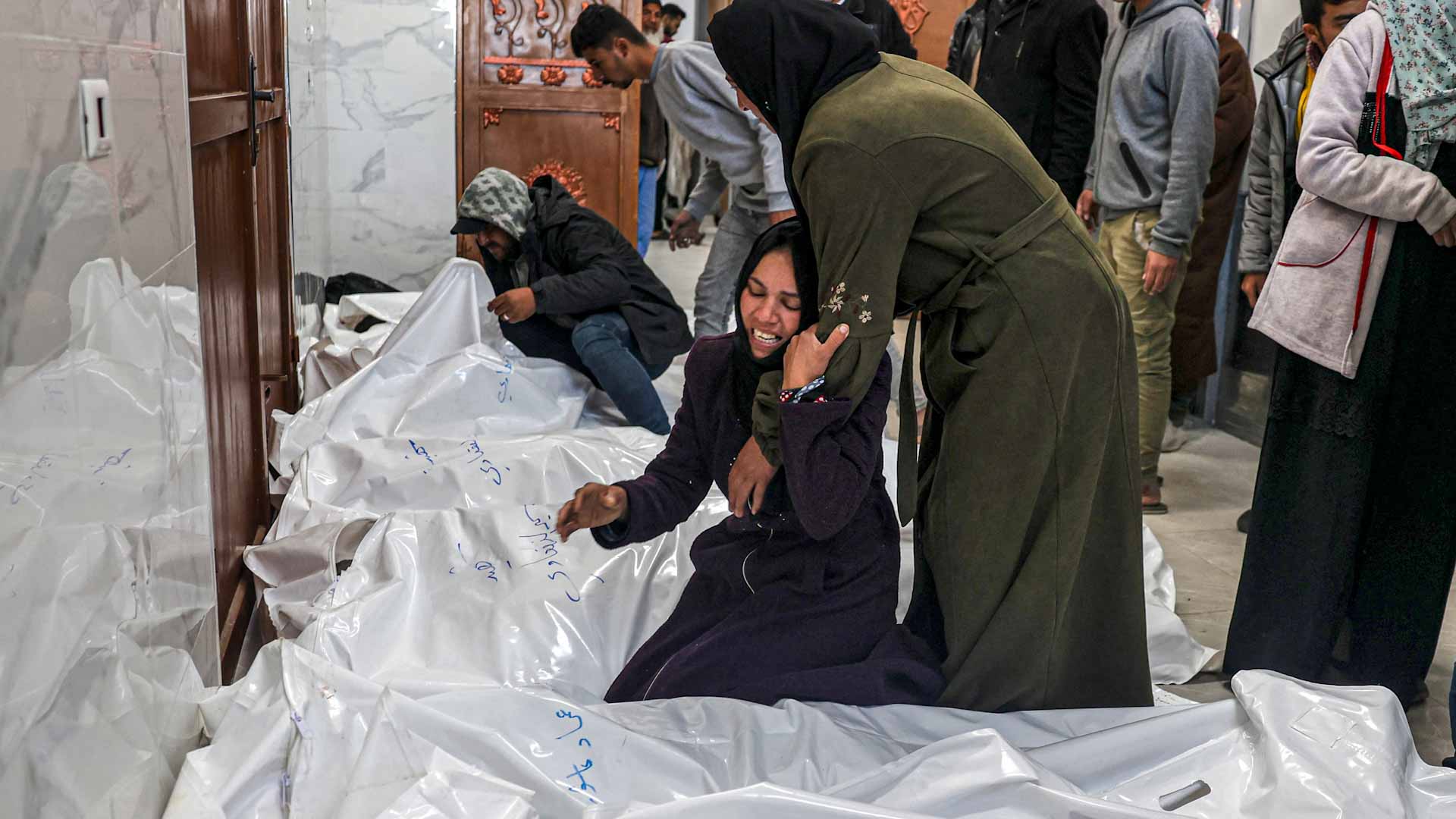 صورة بعنوان: ارتفاع حصيلة ضحايا القصف الإسرائيلي في غزة إلى 30631 منذ بدء الحرب 