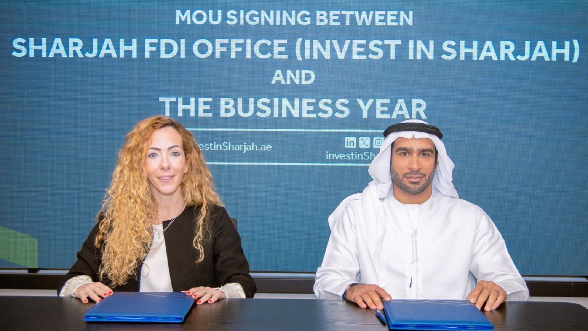 صورة بعنوان: مذكرة تفاهم بين "استثمر في الشارقة" و"ذا بيزنس يير" 